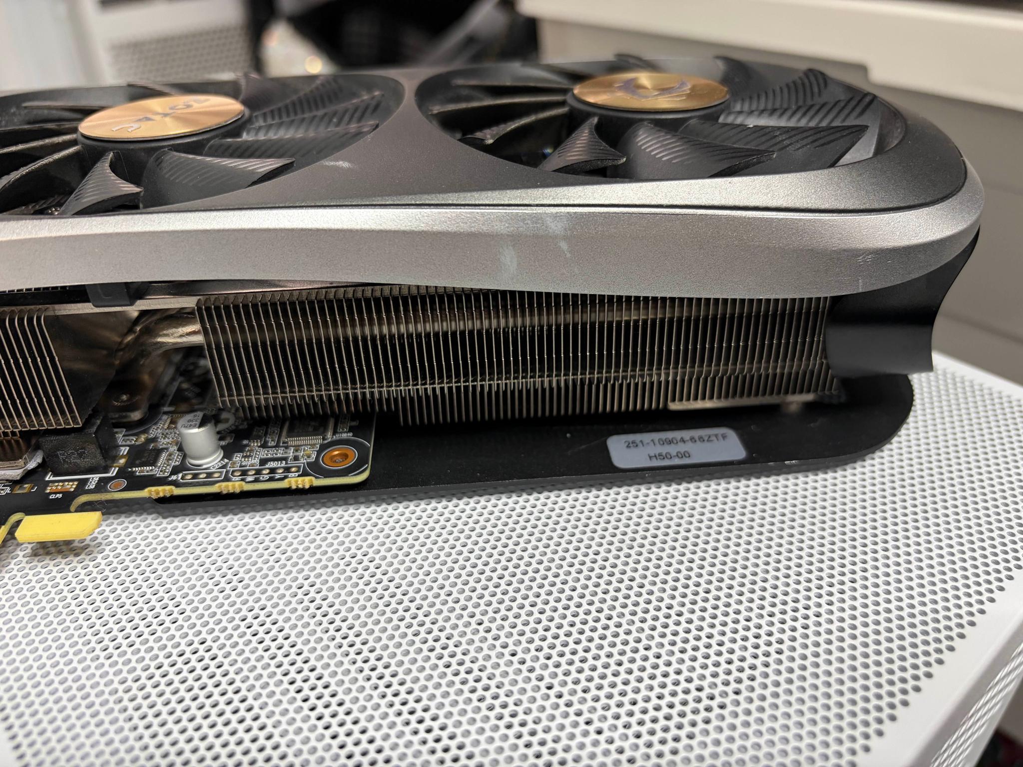 ZOTAC GAMING GeForce RTX 4070 Ti Trinity OC 12GB GDDR6X