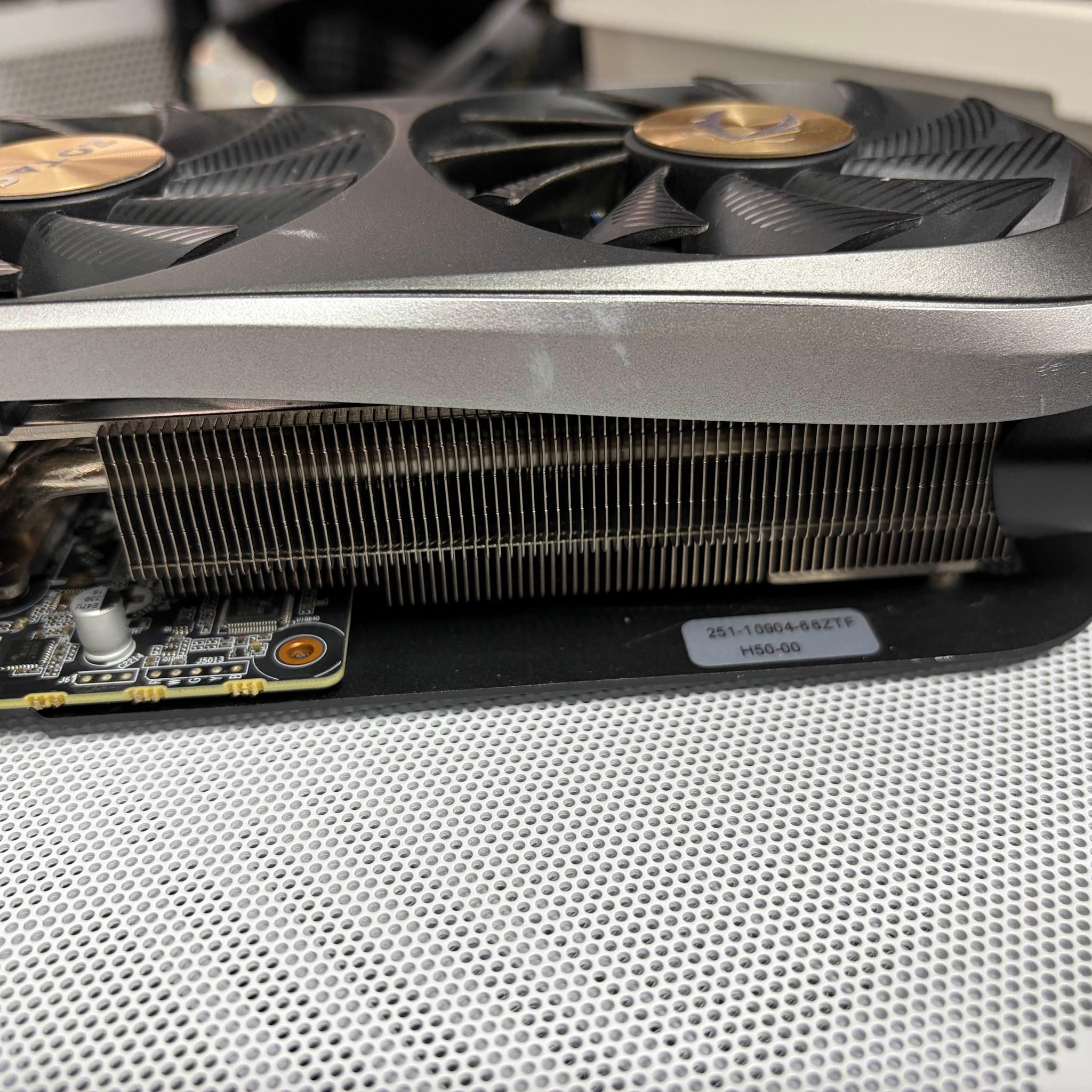 ZOTAC GAMING GeForce RTX 4070 Ti Trinity OC 12GB GDDR6X