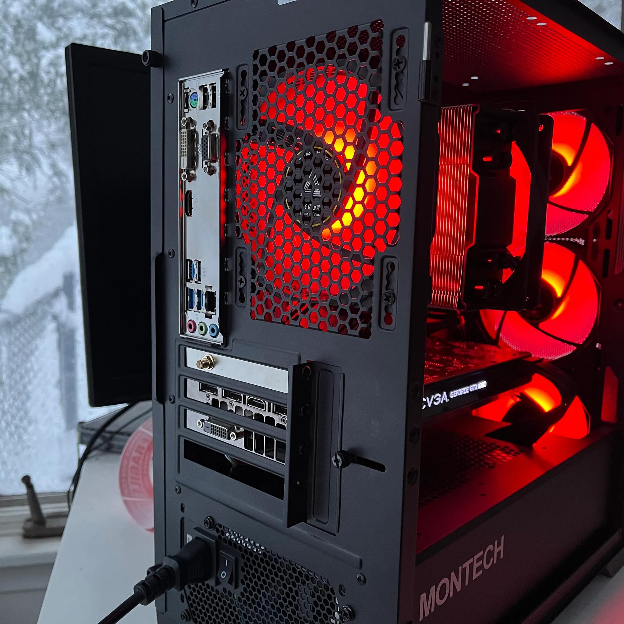 GTX 1080/ Intel I5 | WIFI | 16gb RAM | RGB | SSD + 1TB HDD
