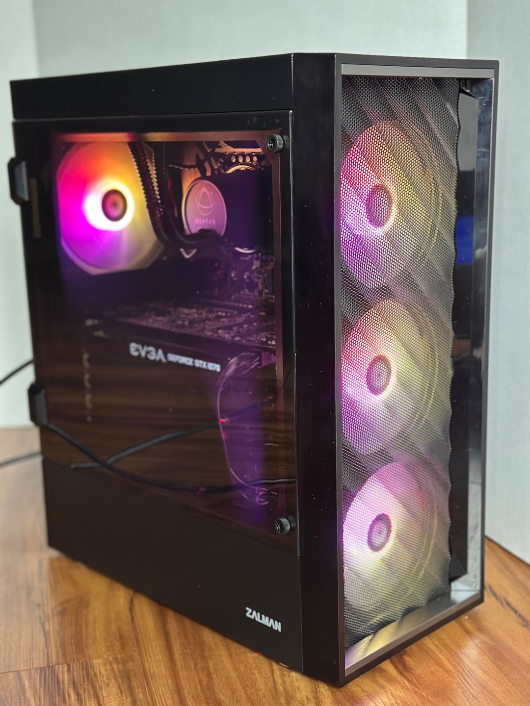 GTX 1070 | Core i7 7700 | 16GB DDR4 | 512GB SSD | Windows 11