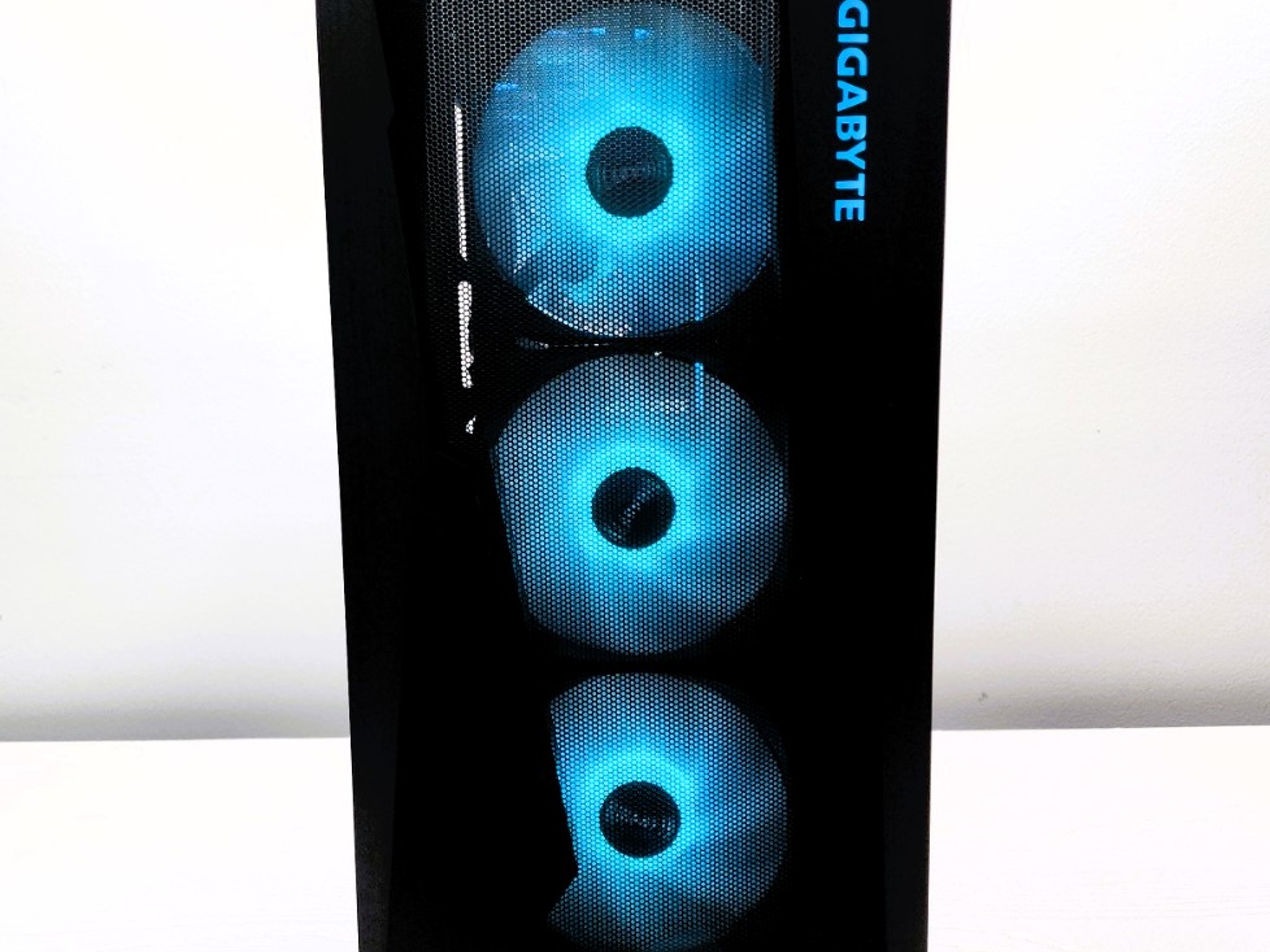 Serious Performance Gaming Beast - ALL NEW - ALL Gigabyte 7800X3D/4090 - READ DESCRIPTION!!!