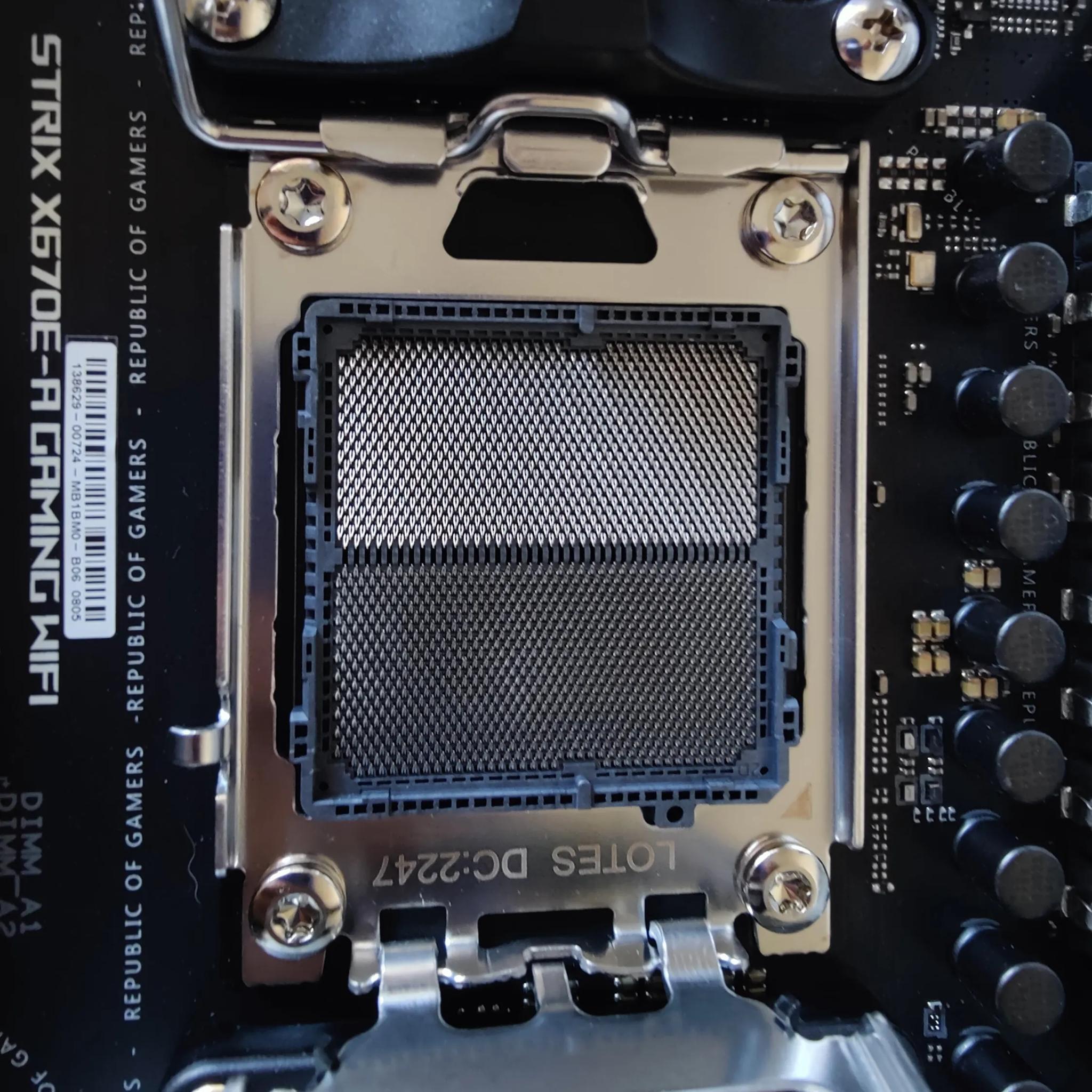 Asus strix X670e -A