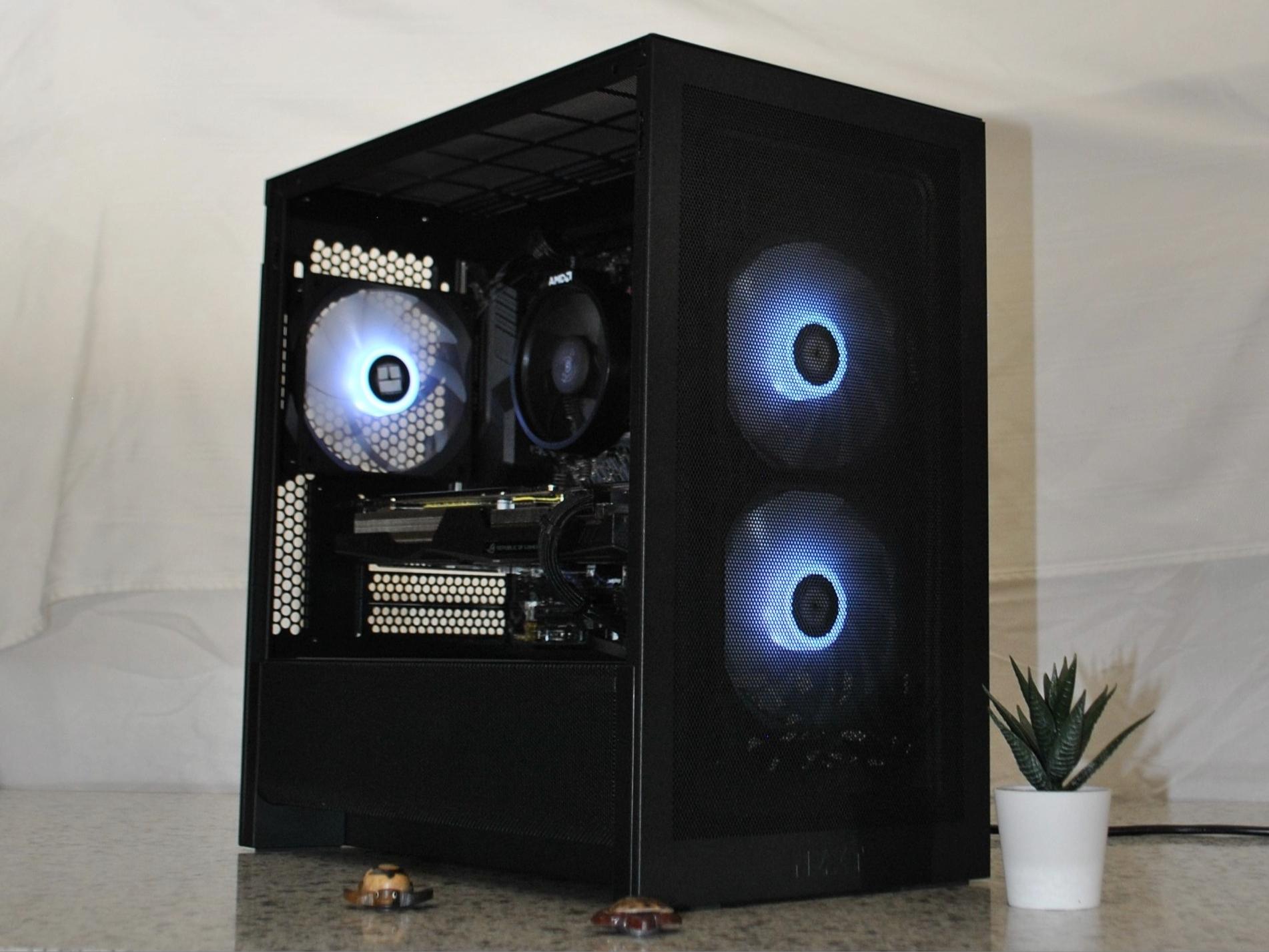 🧊🌑Midnight Ice | Ryzen 5 2600 | GTX 1070 | 16GB DDR4 RAM | 512GB SSD |