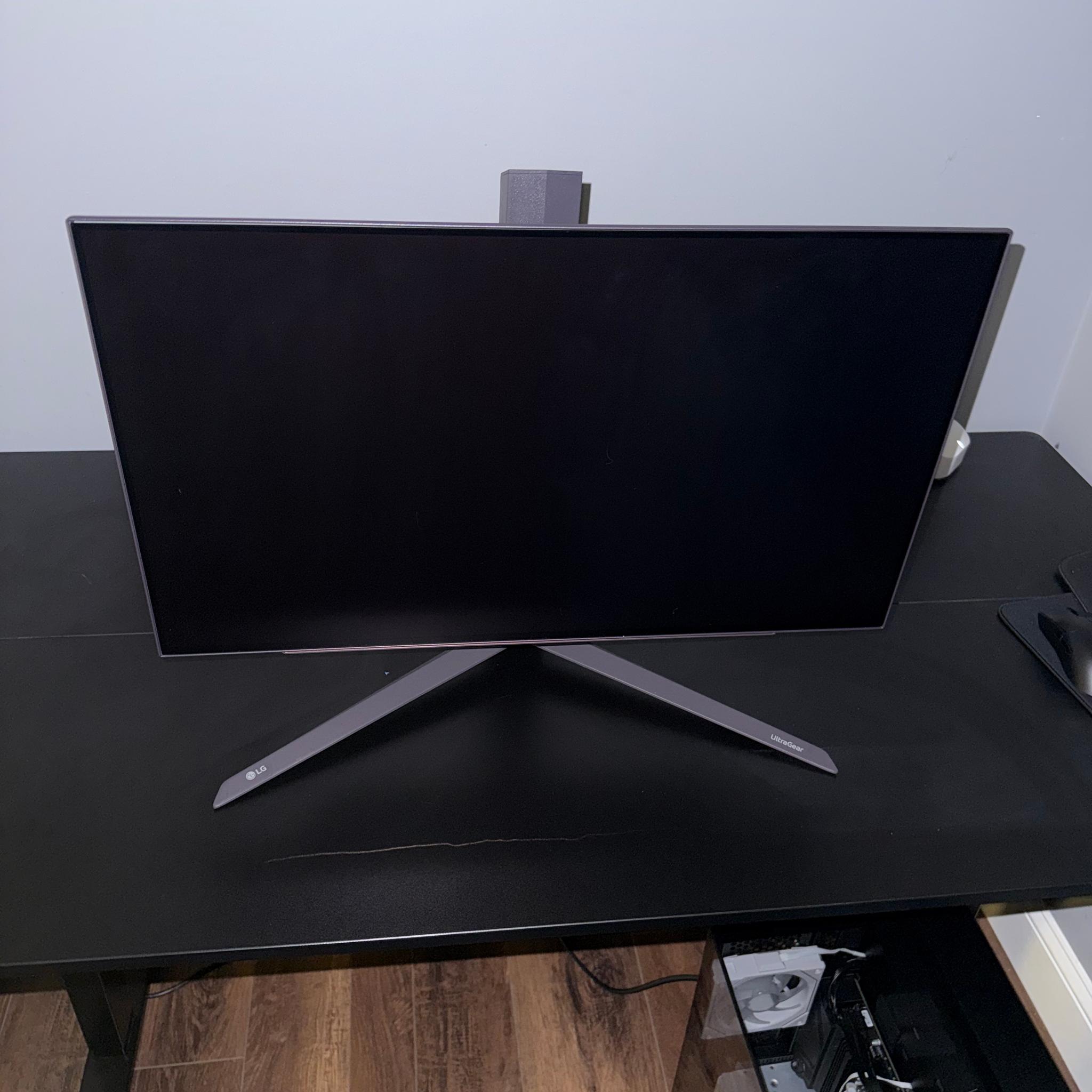 LG Ultra Gear OLED Monitor 1440p 240HZ 0.003m response time