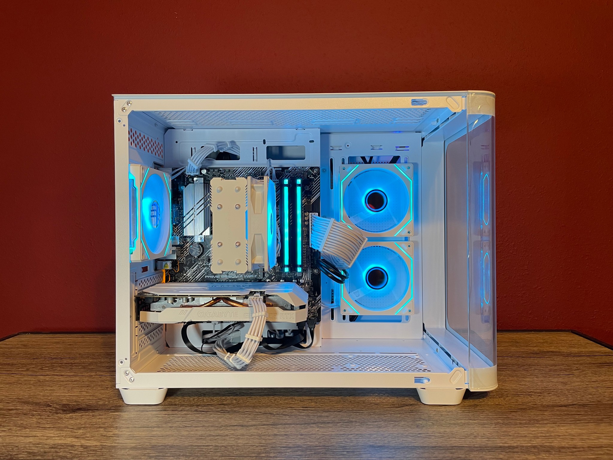 White RTX 2060 Gaming PC (Ryzen 5 3600 | 16GB RAM | 512GB SSD | Wifi + BT)