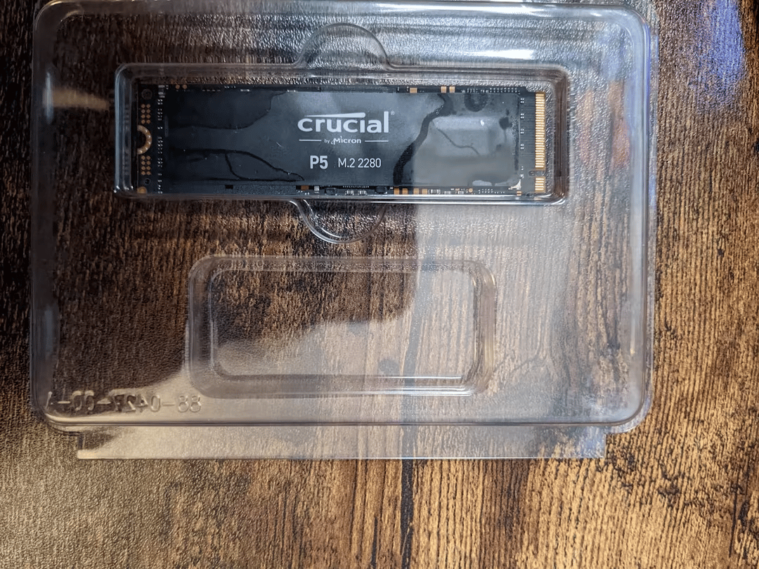 Crucial 1  TB  M.2 SSD