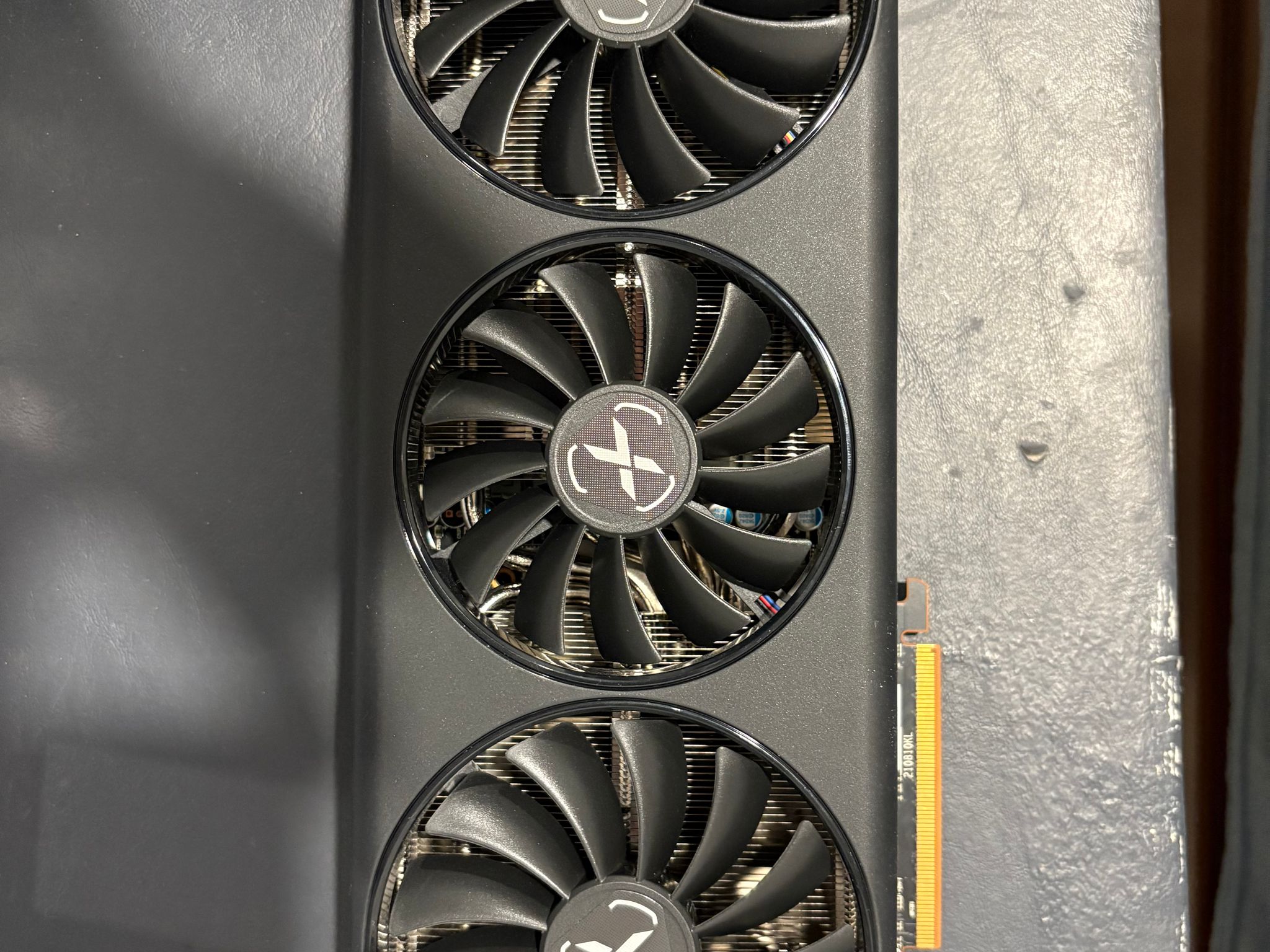 XFX SPEEDSTER SWFT319 AMD Radeon RX 6800 CORE Gaming Graphics Card