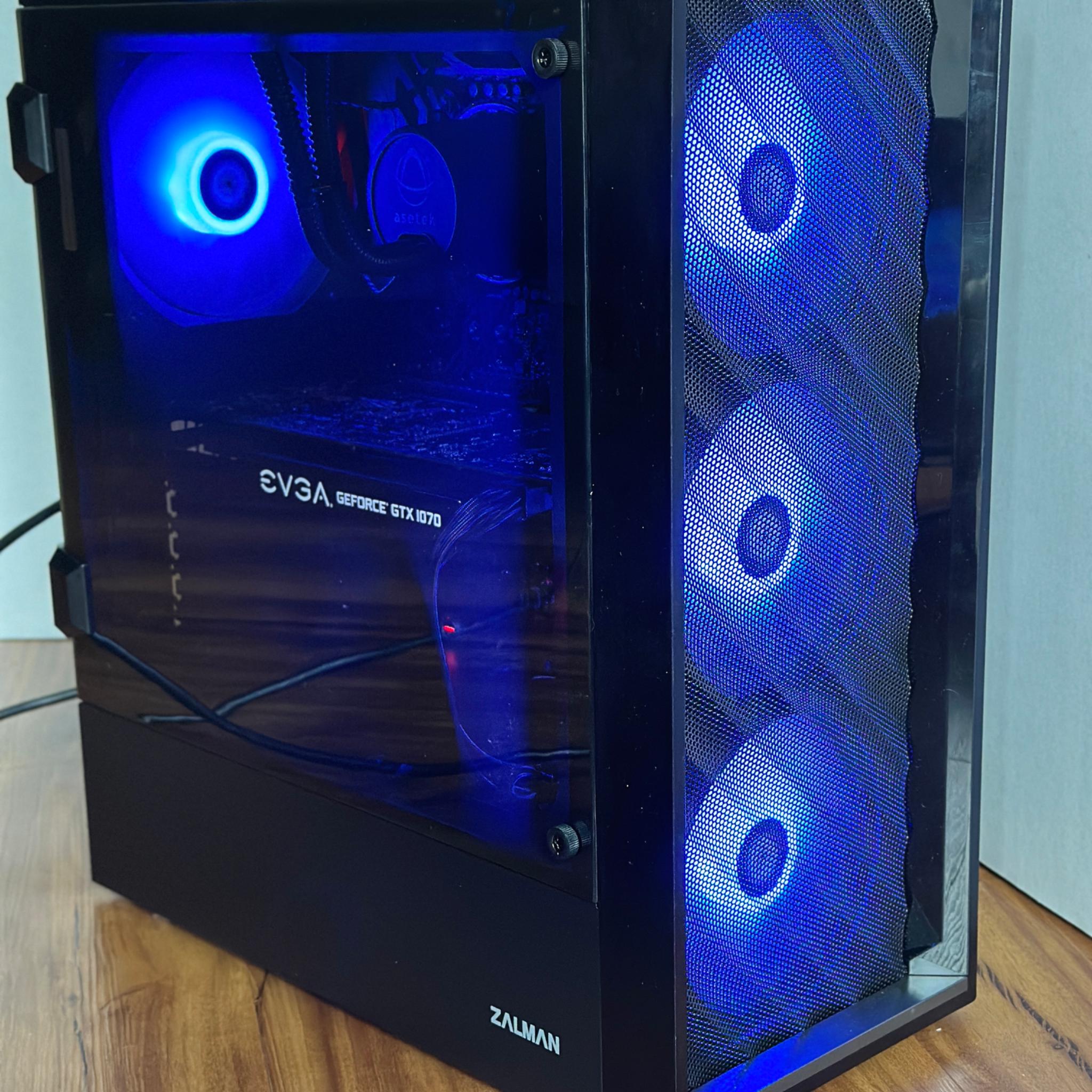 GTX 1070 | Core i7 7700 | 16GB DDR4 | 512GB SSD | Windows 11