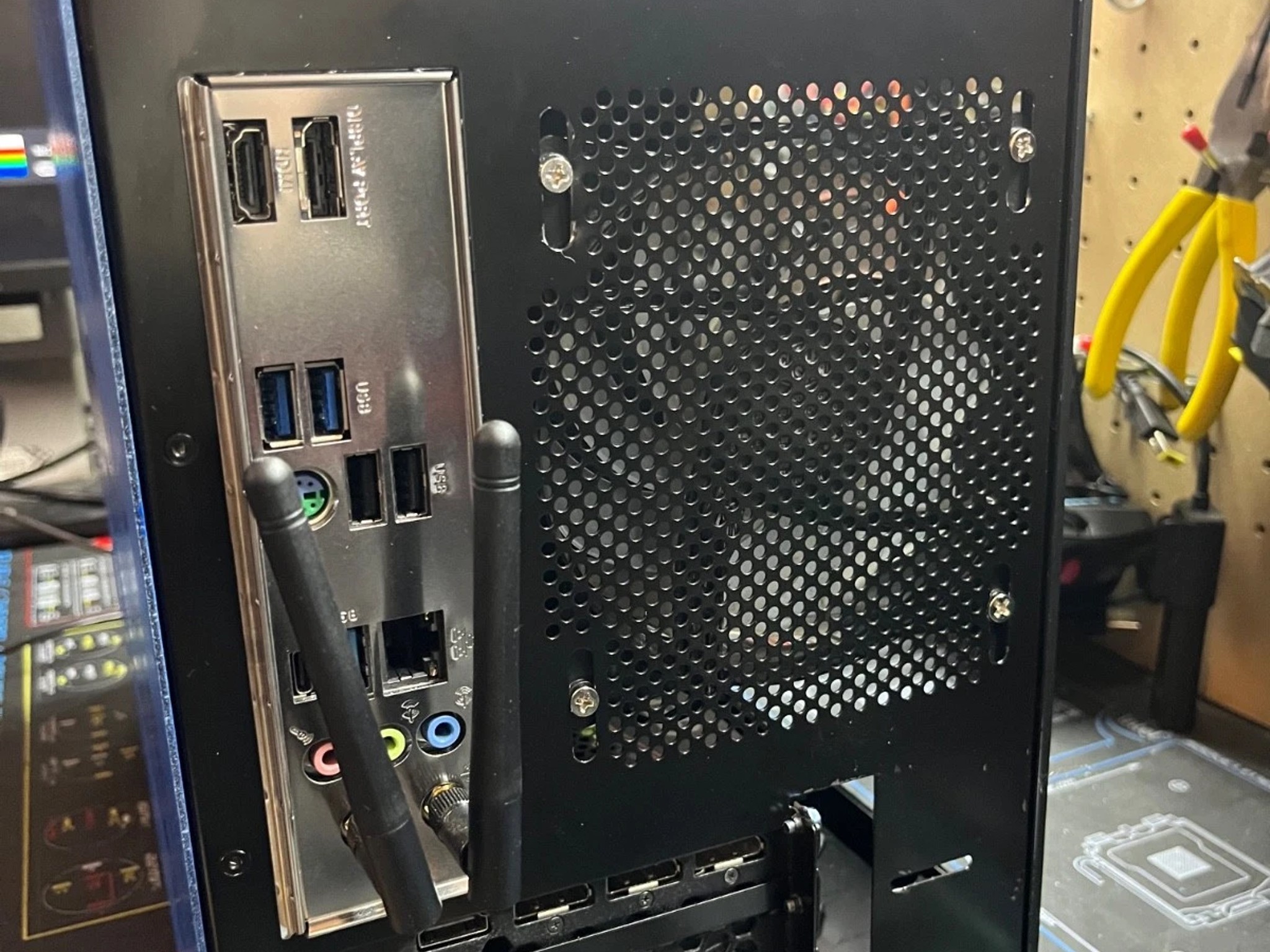 Mini ITX Lian Li Custom Gaming PC |Ryzen 5| 1TB| RTX3060-12GB| 16GB RAM