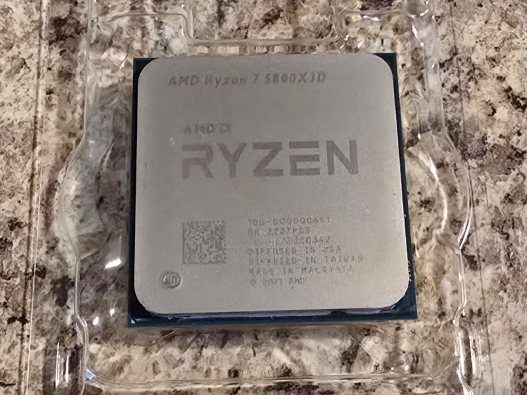 AMD Ryzen 7 5800X3D, 3.4 GHz 8 cores / 16 thread