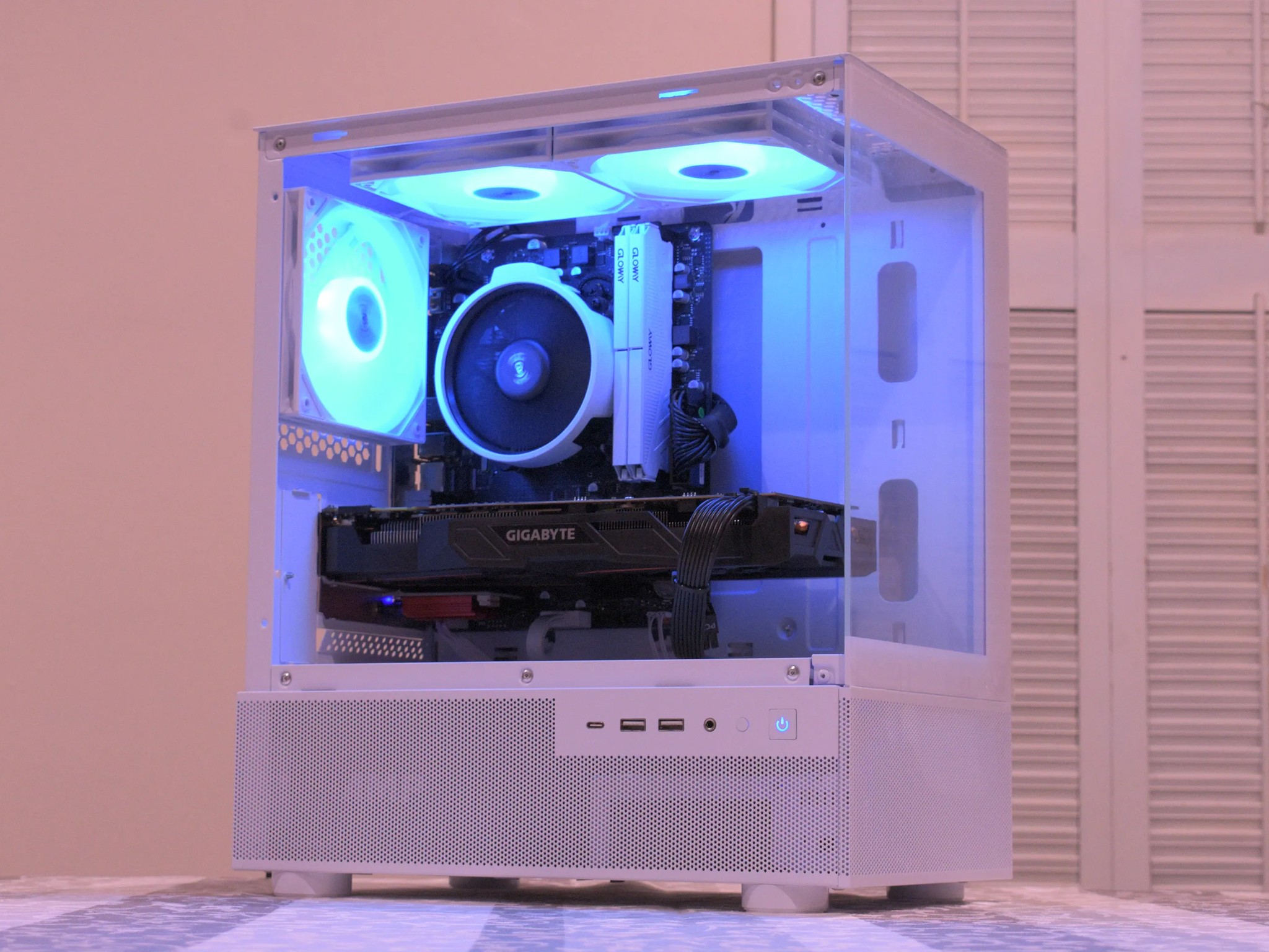 🎮Budget Gamer🎮 Ryzen 5 3600 | GTX 1070 8GB | 16GB DDR4 | 1TB nVME SSD | 1080p White Gaming PC RGB