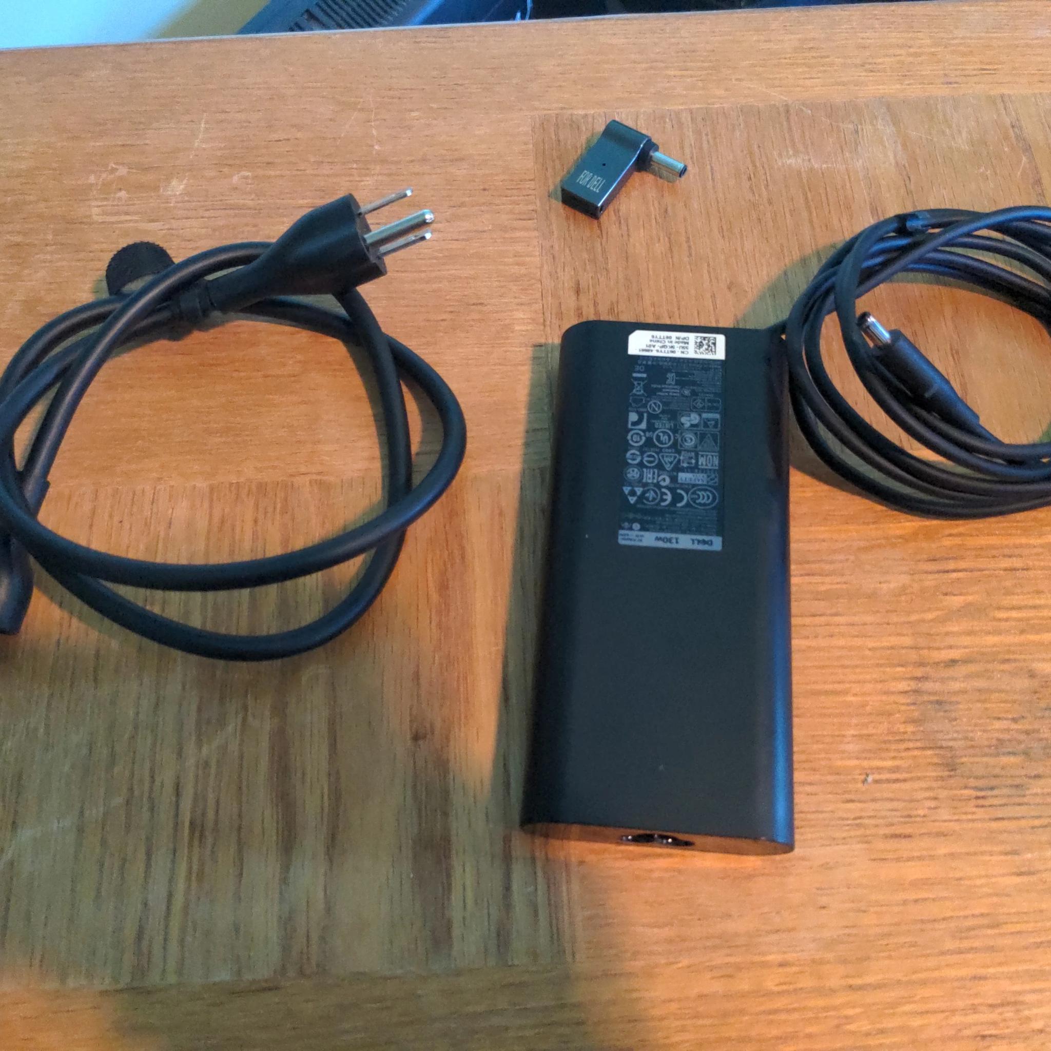 Dell XPS 9560 (4k, i7, 16GB, 1TB, 1050)