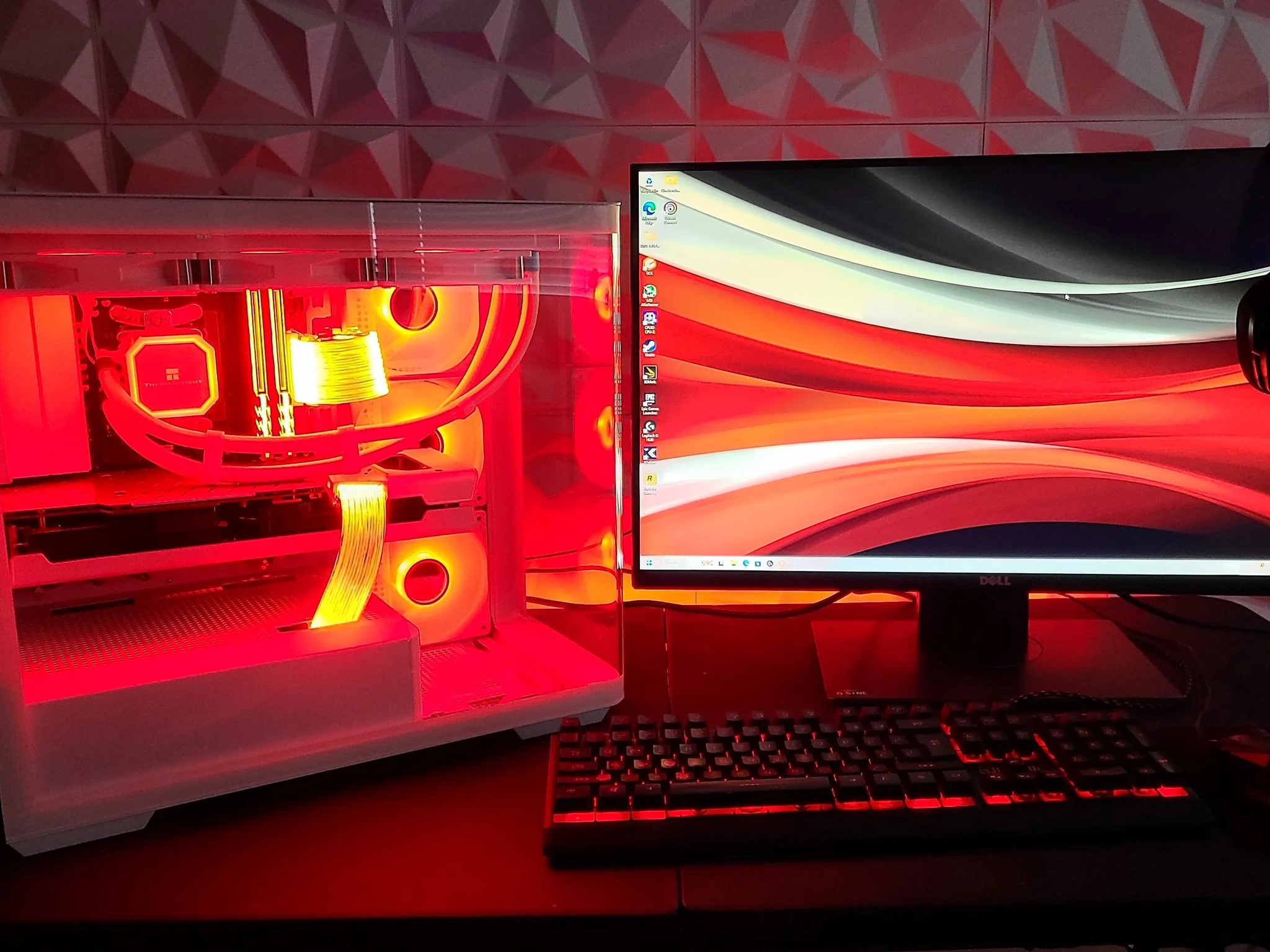 AMD Radeon RX 6800 16 GB | AMD Ryzen 5 7500F 6-Core CPU | 32 GB Ram | 1 TB SSD
