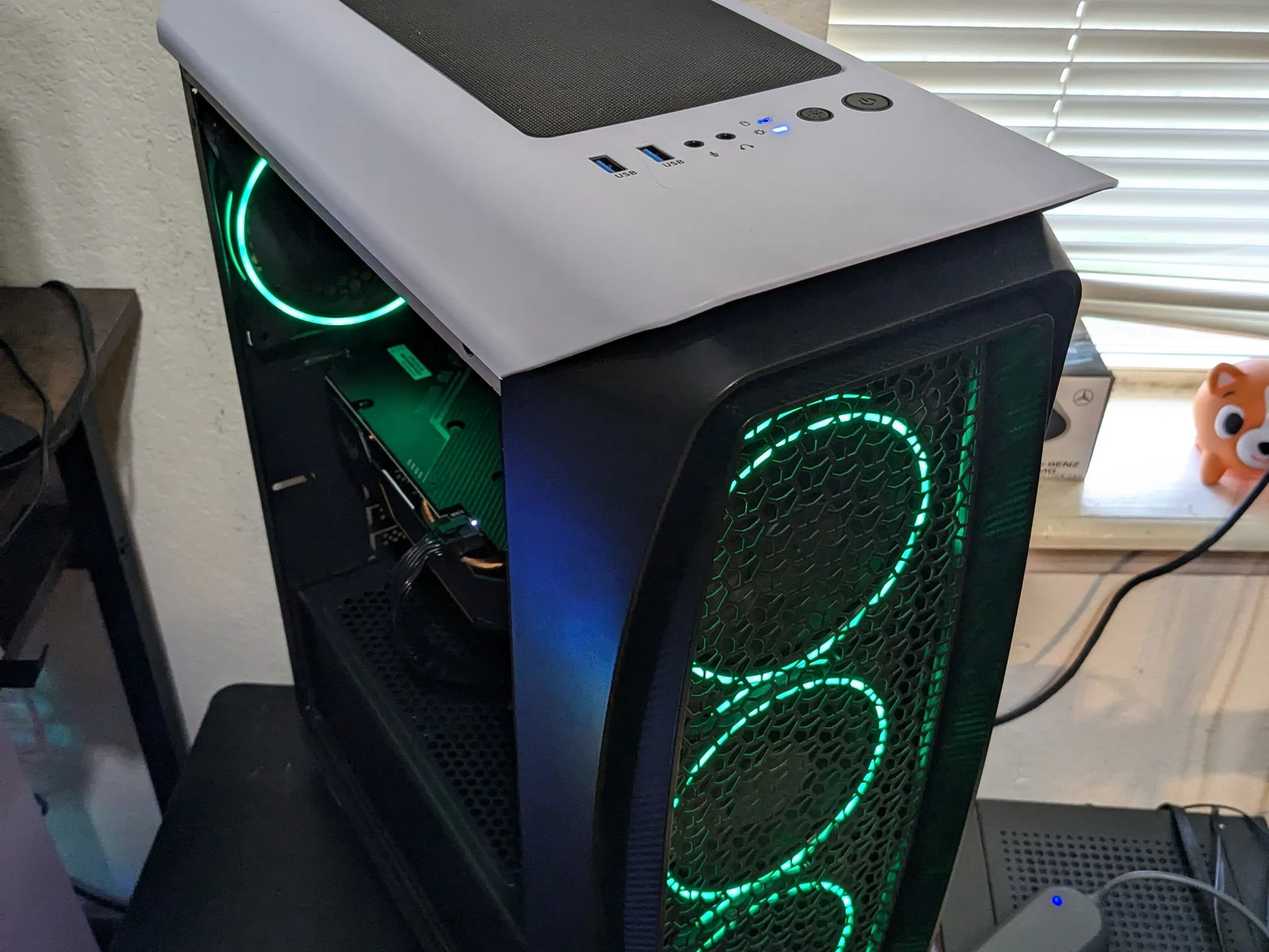 FREE SHIP|| i5-8500 6 Core, GTX 1660 SUPER 6GB, 16GB RAM, 480GB SSD, 650W PSU, Win10, RGB, WiFi