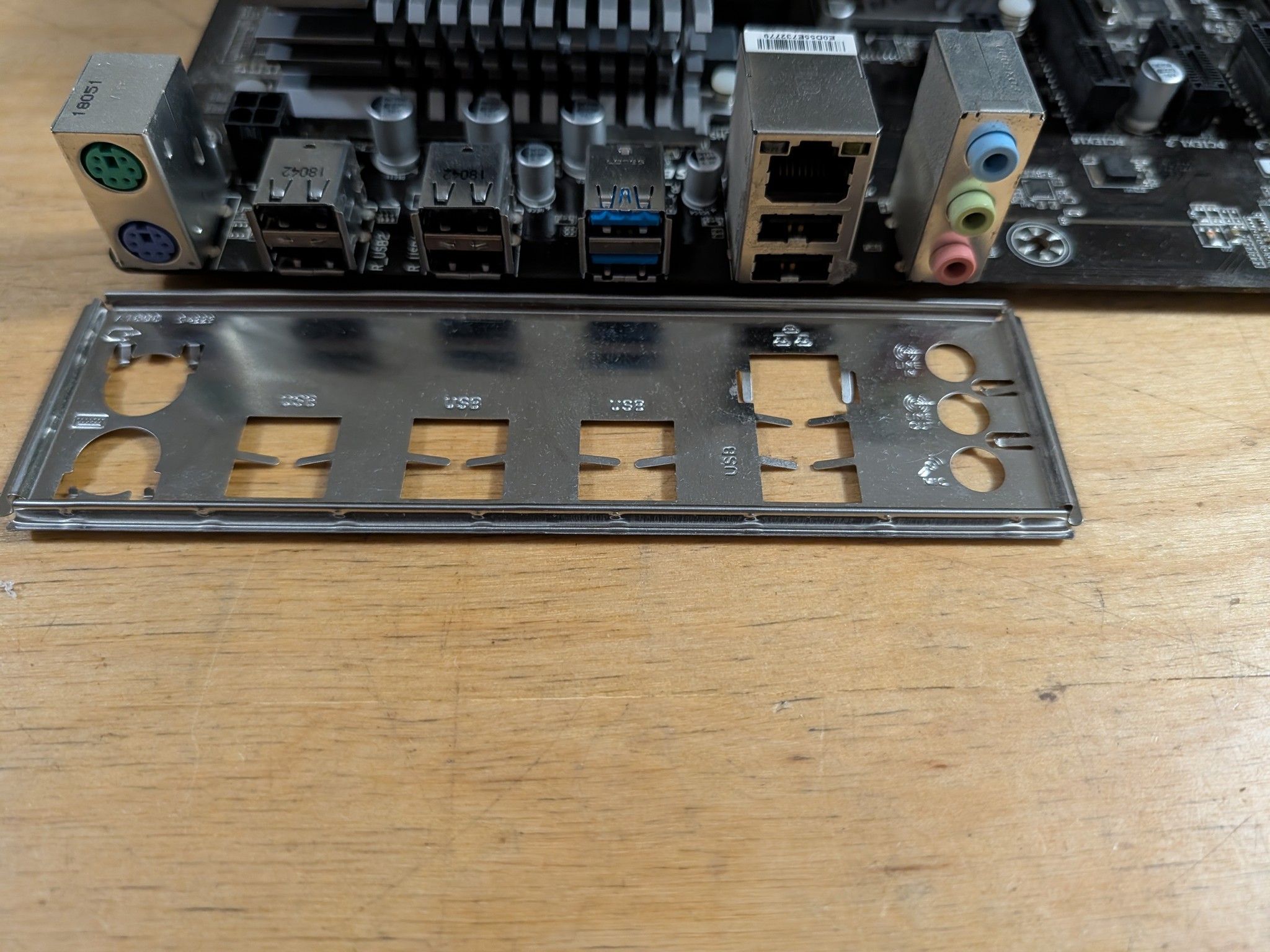 Gigabyte 970A - AMD FX 8350 + 24GB DDR3