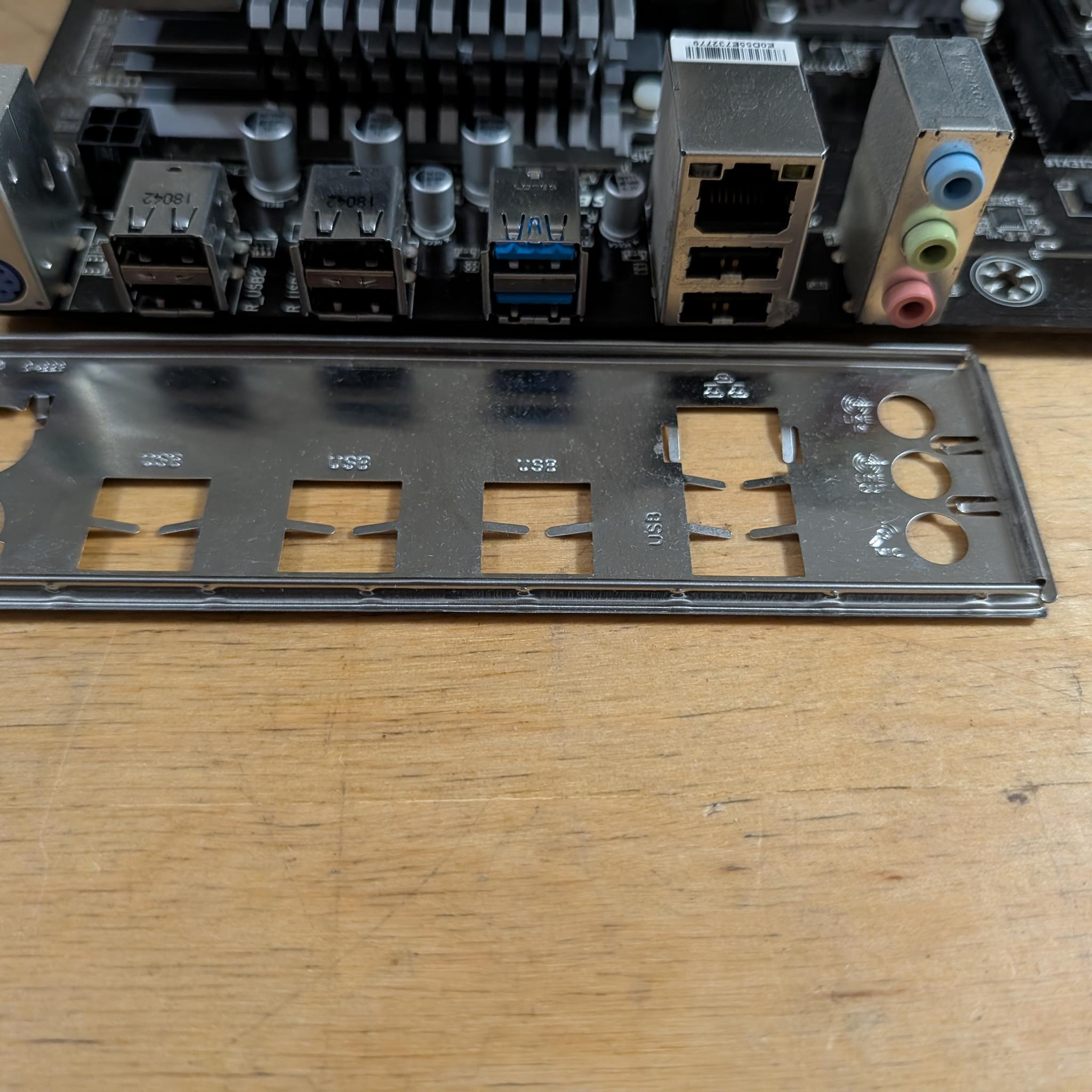 Gigabyte 970A - AMD FX 8350 + 24GB DDR3