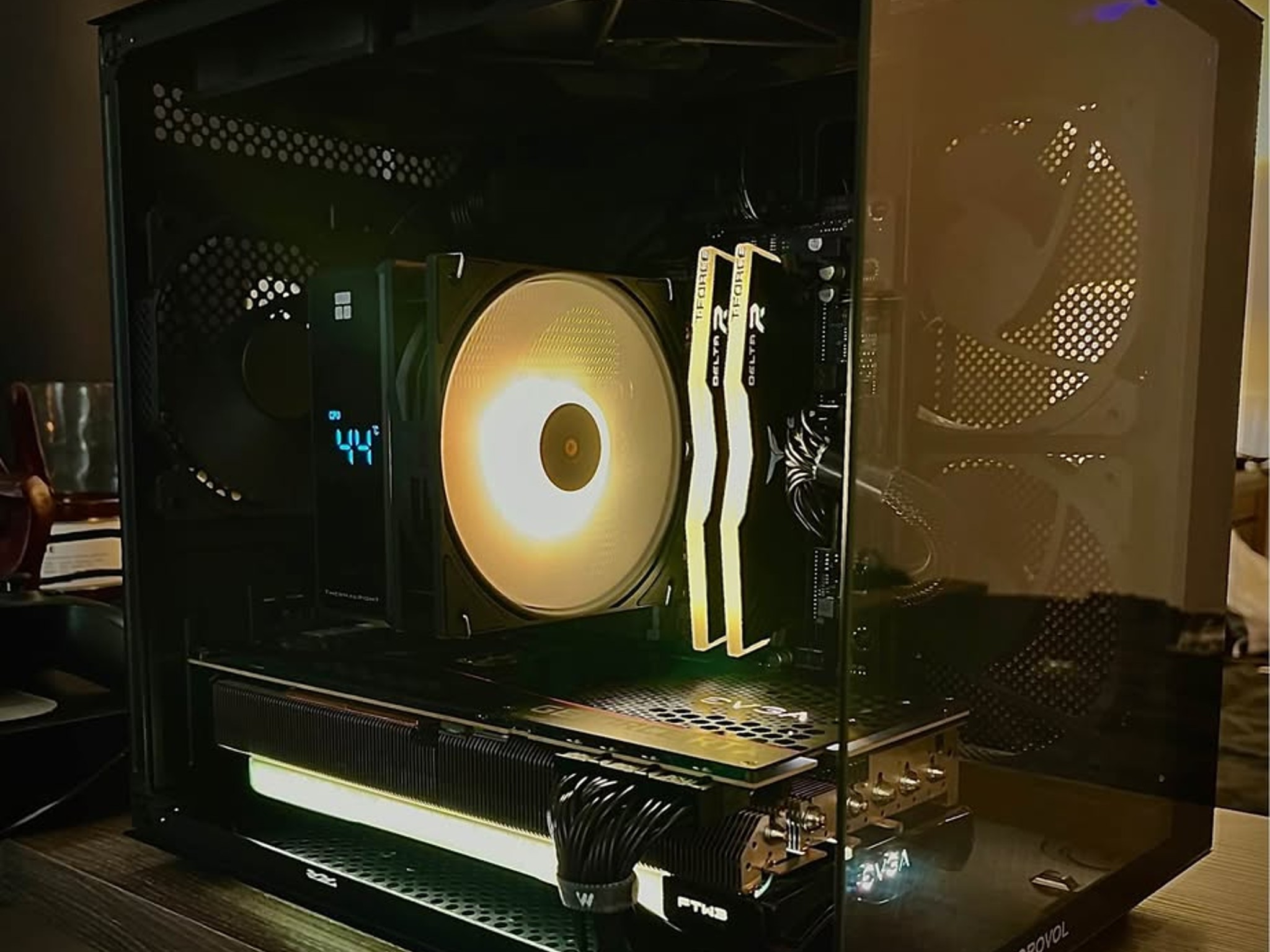 Compact 1440p | EVGA FTW3 RTX 3080 | 32GB T-Force RGB 3600mhz | Ryzen 5 5600X | 1TB m.2 NVMe