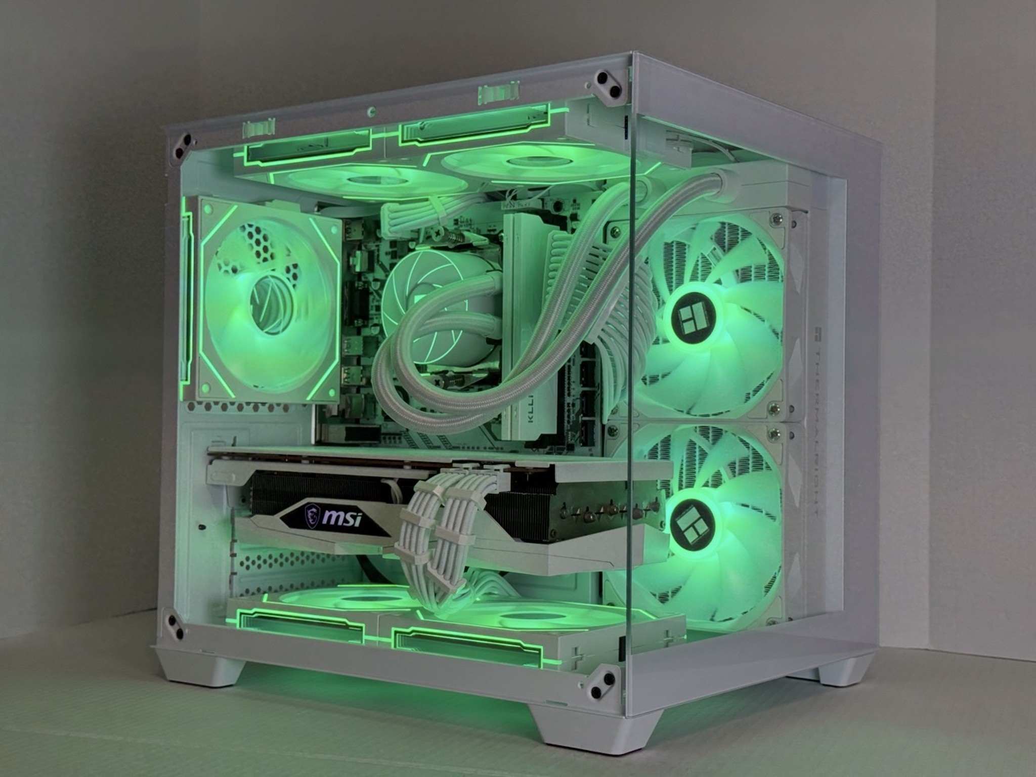 🌐Snowstorm Beast🌐| RX 6700 XT | Ryzen 5 5600 | 1TB