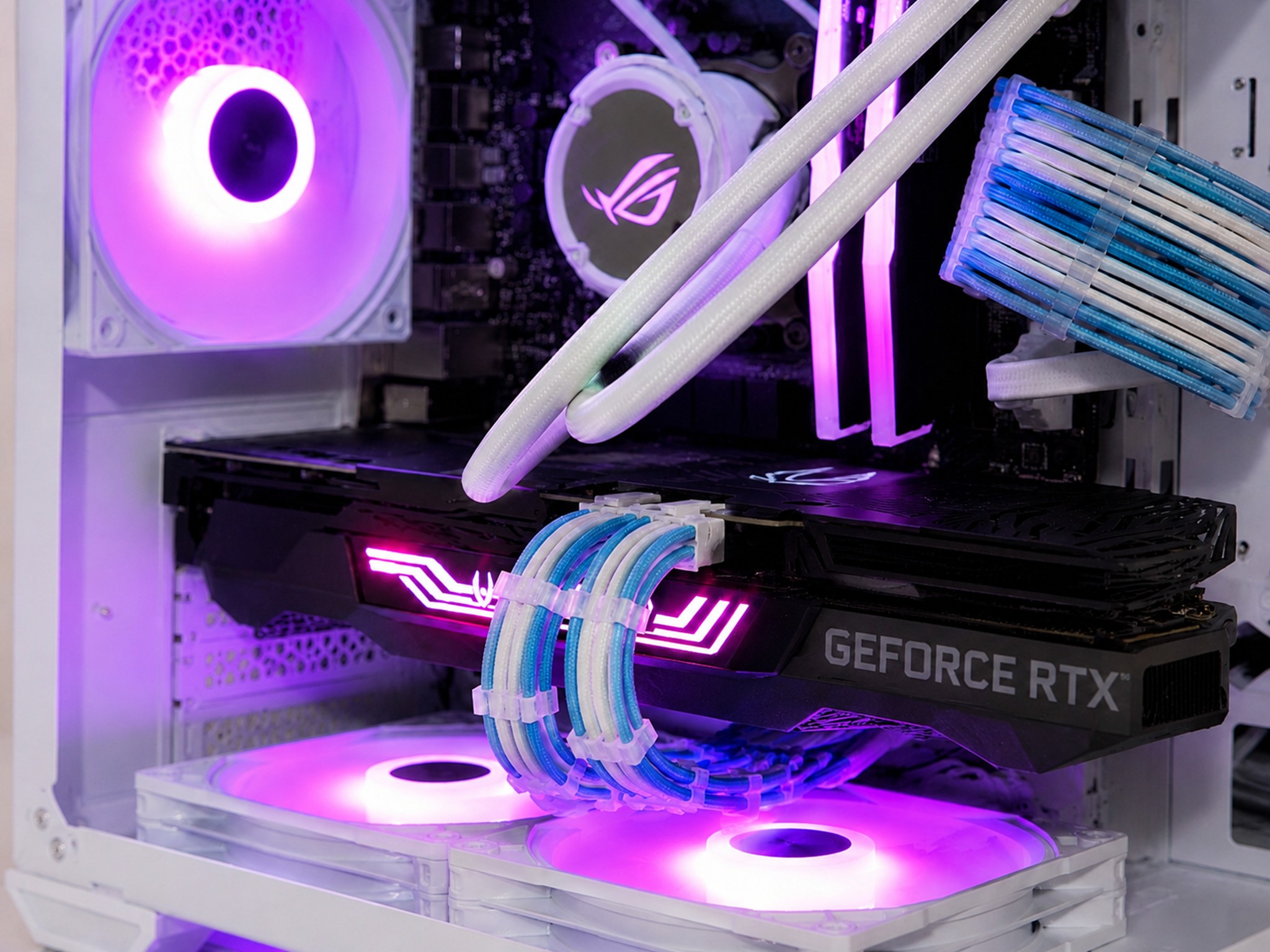 White gaming Pc | RTX 3080 10GB | 12600K | DDR4/5 |32GB RAM | 1TB | Windows 11 |