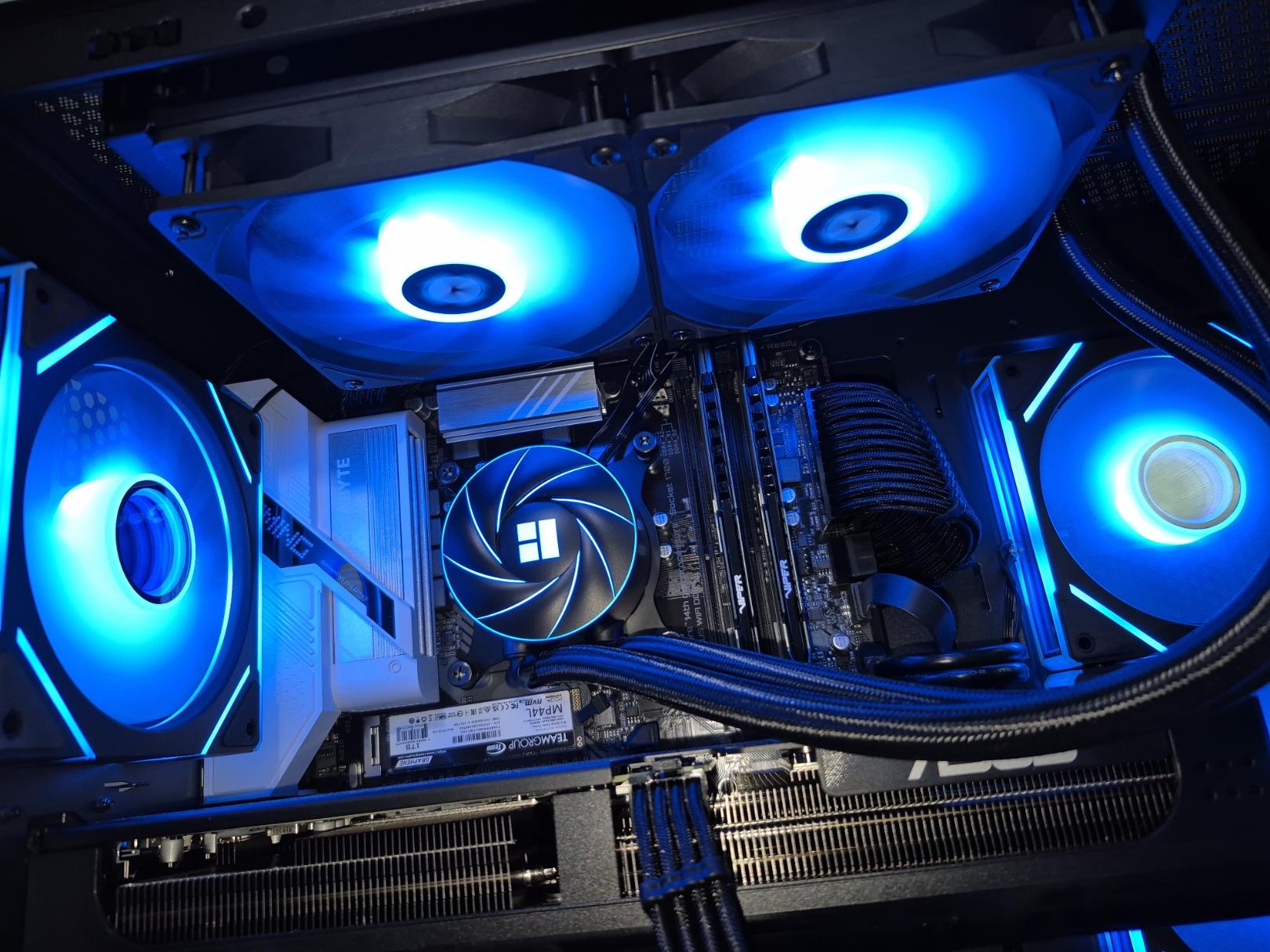 1440p Gaming Desktop PC, Intel i5 14600k, AMD RX 9600 XT 16 GB, 1TB SSD, 32GB DDR4