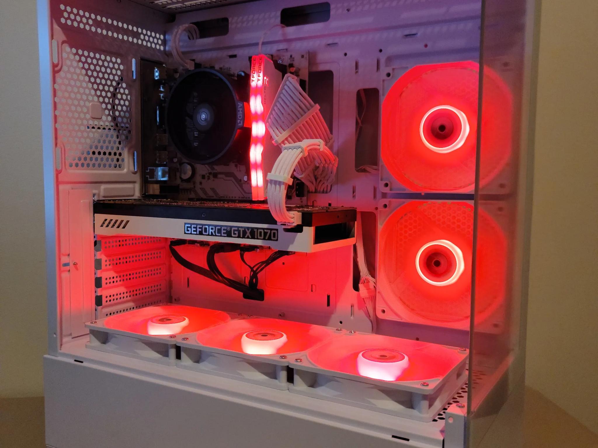 GTX 1070 | Ryzen 5 | 16GB RAM | WIN 10
