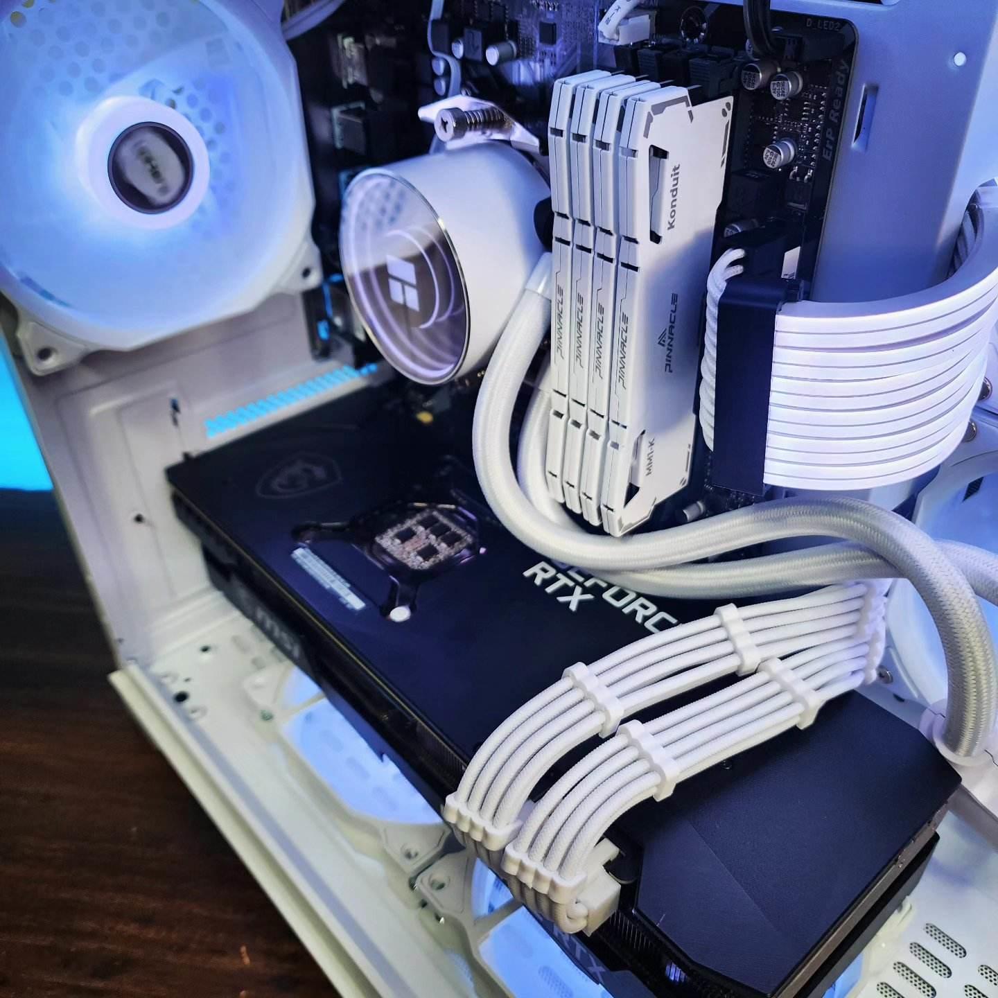 🤍🤍🤍 MSI RTX 3080 10GB // AMD Ryzen 7 5700G // Pinnacle 32GB 3600MHz