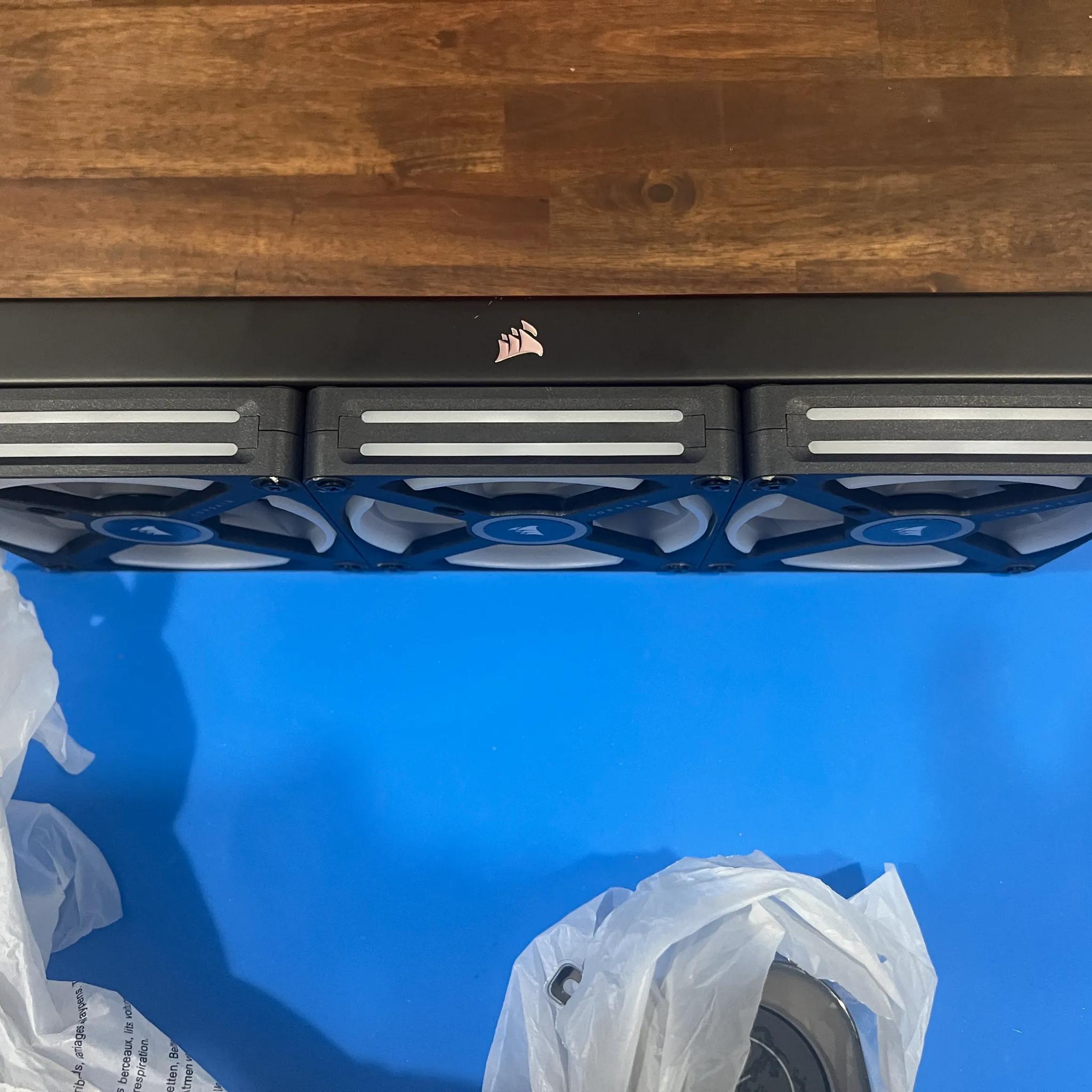 CORSAIR ICUE LINK H150i LCD