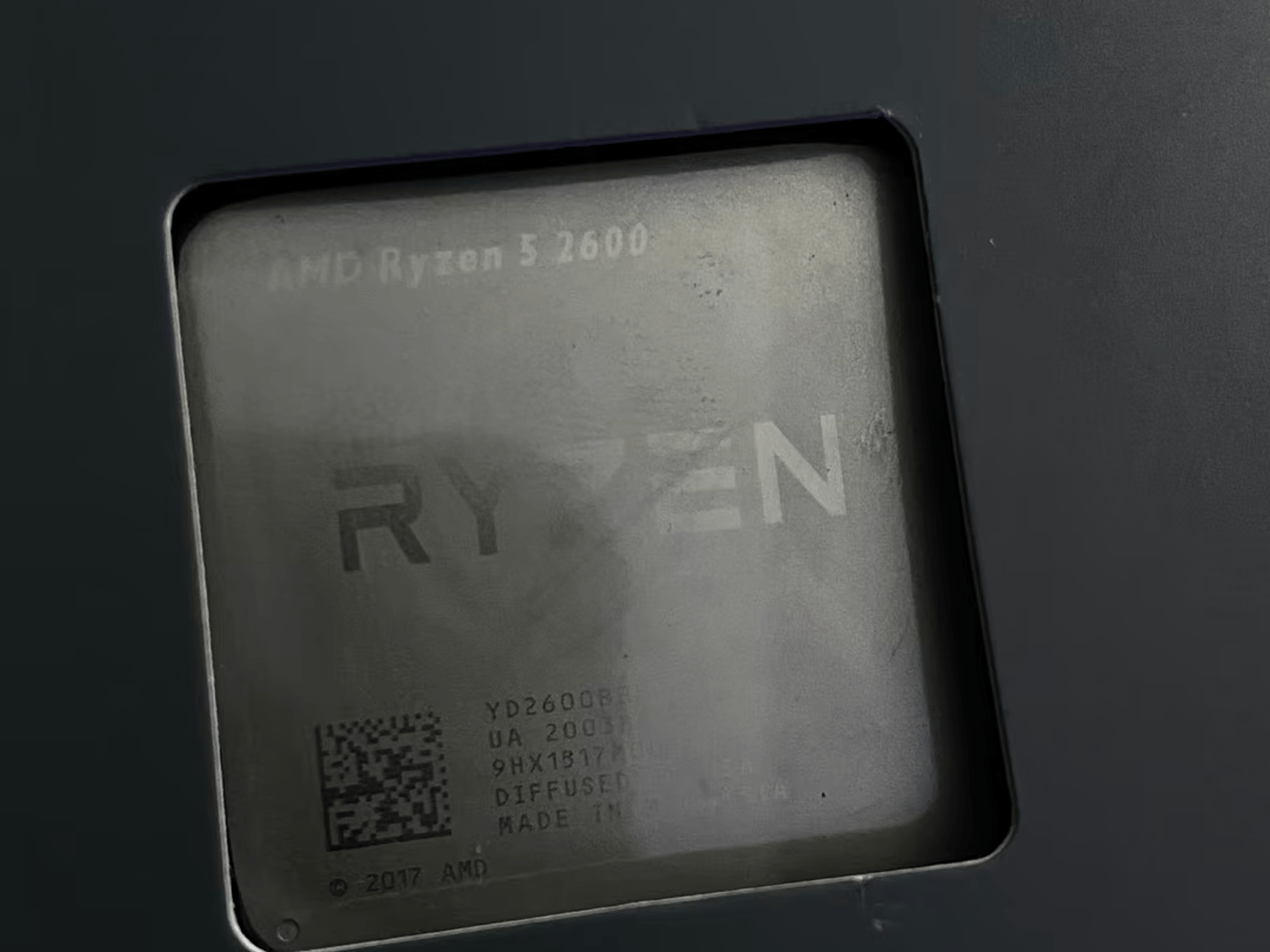 Ryzen 5 2600 (comes with box + cooler) 