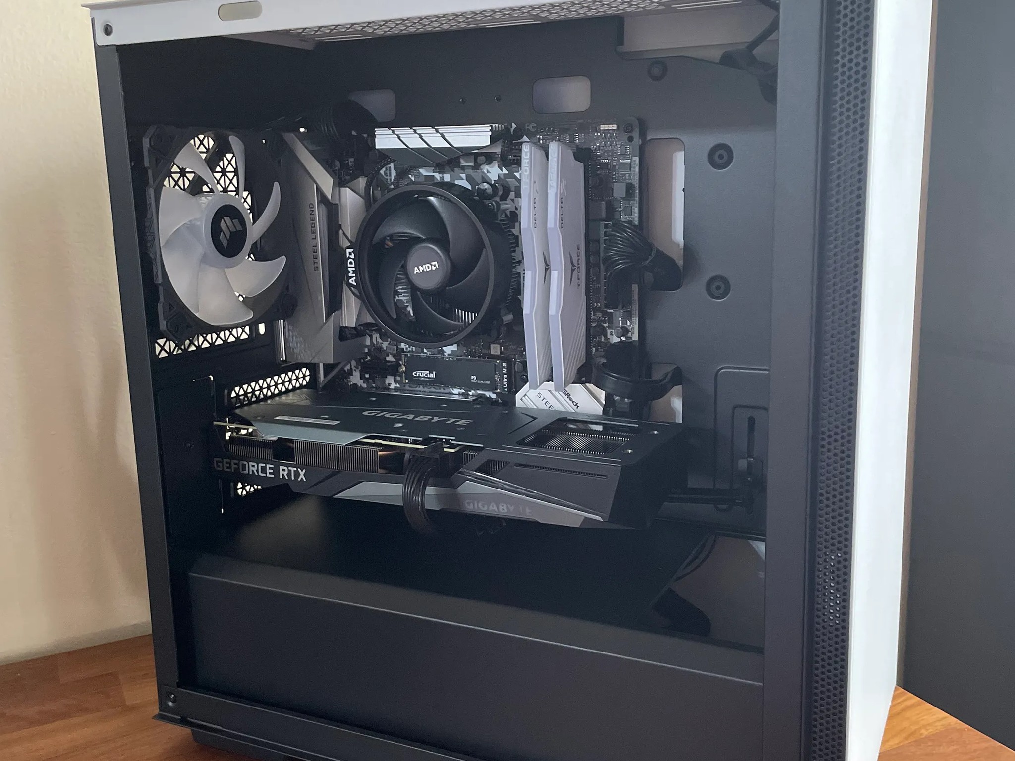 The Mini Legend // RTX 3060 12GB // Ryzen 5 5500
