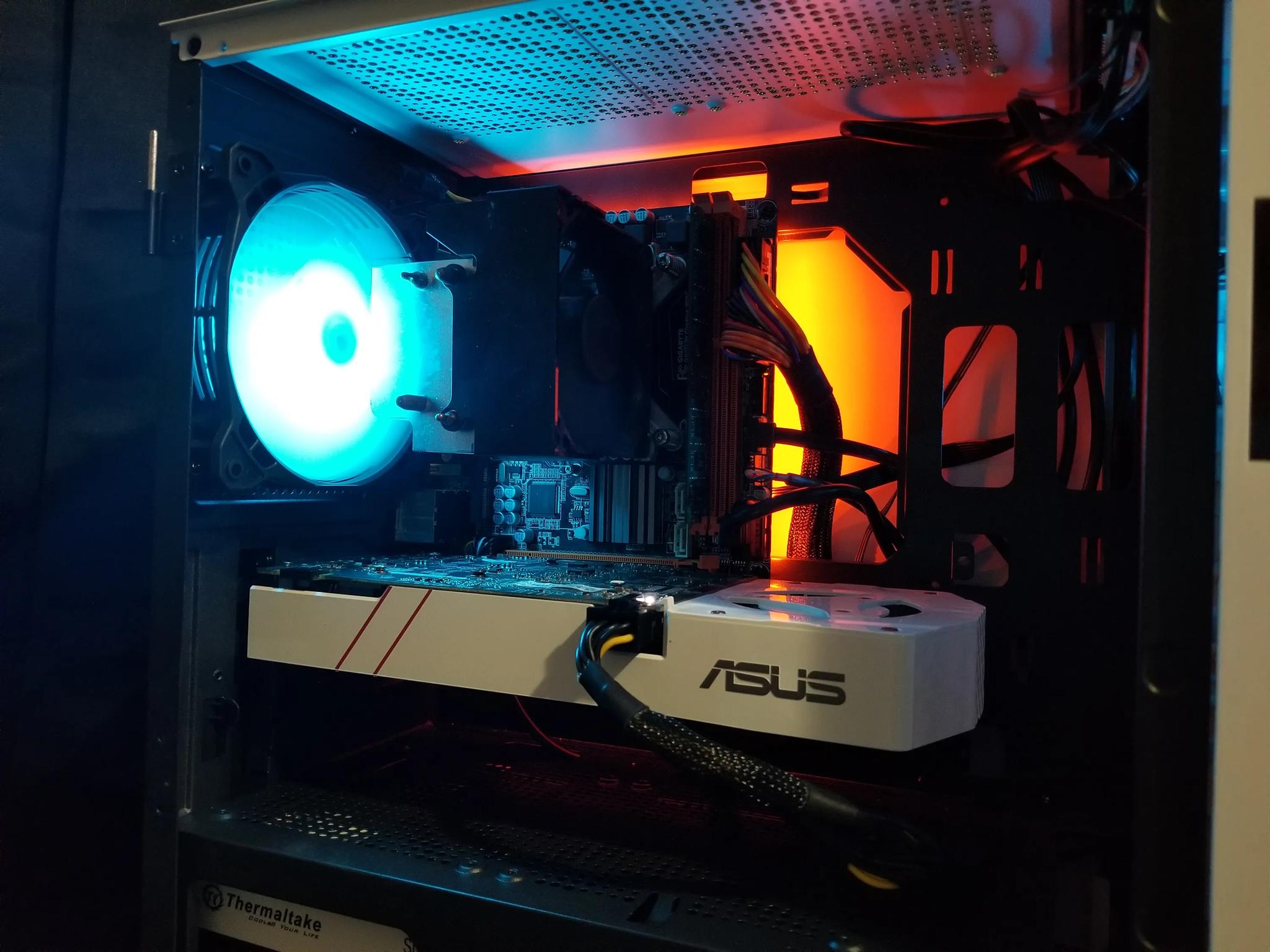custom built white/black gaming pc
