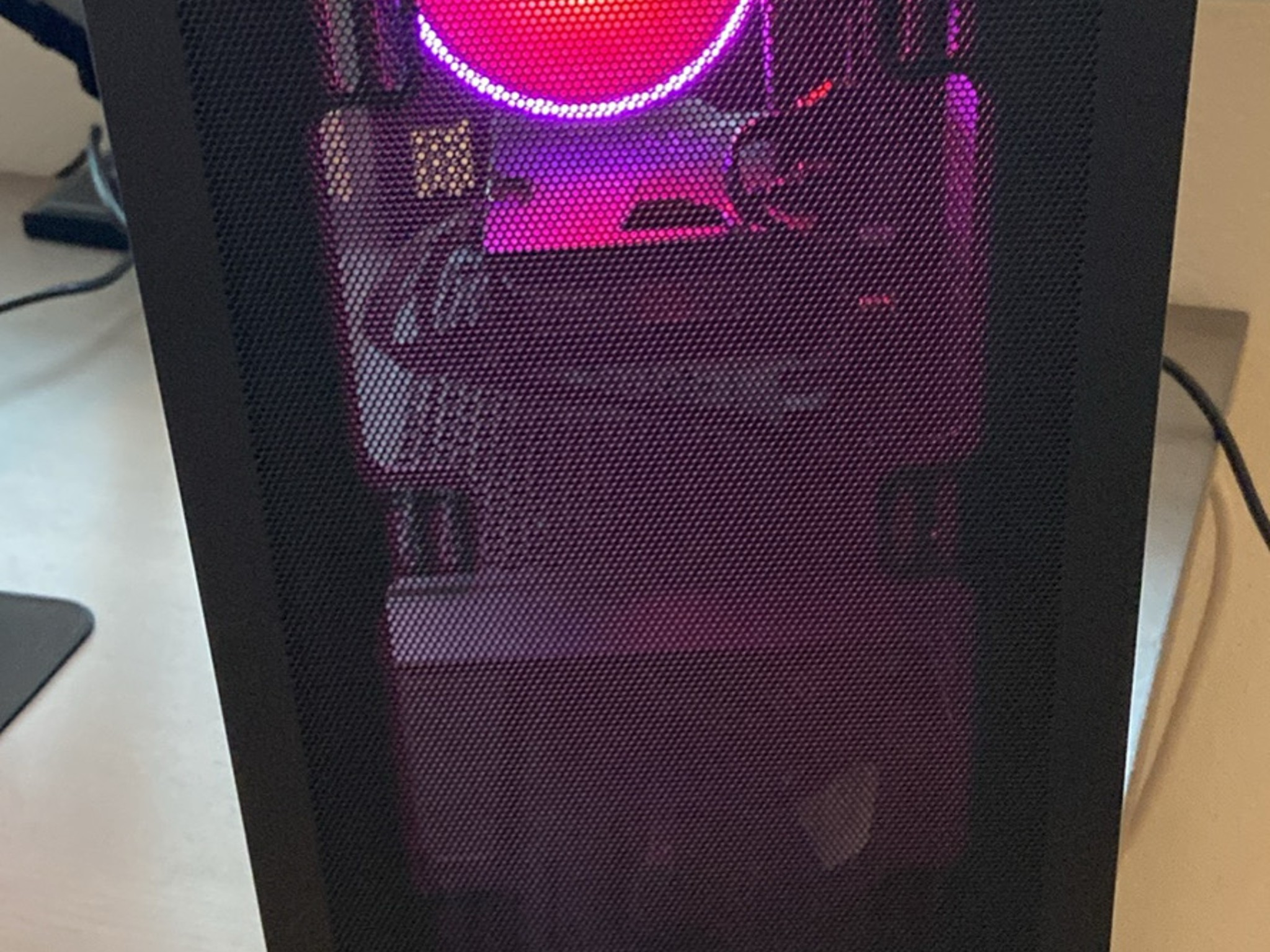 RX 6600, I3 12100f, 16gb ram, 620gb SSD, Gaming PC