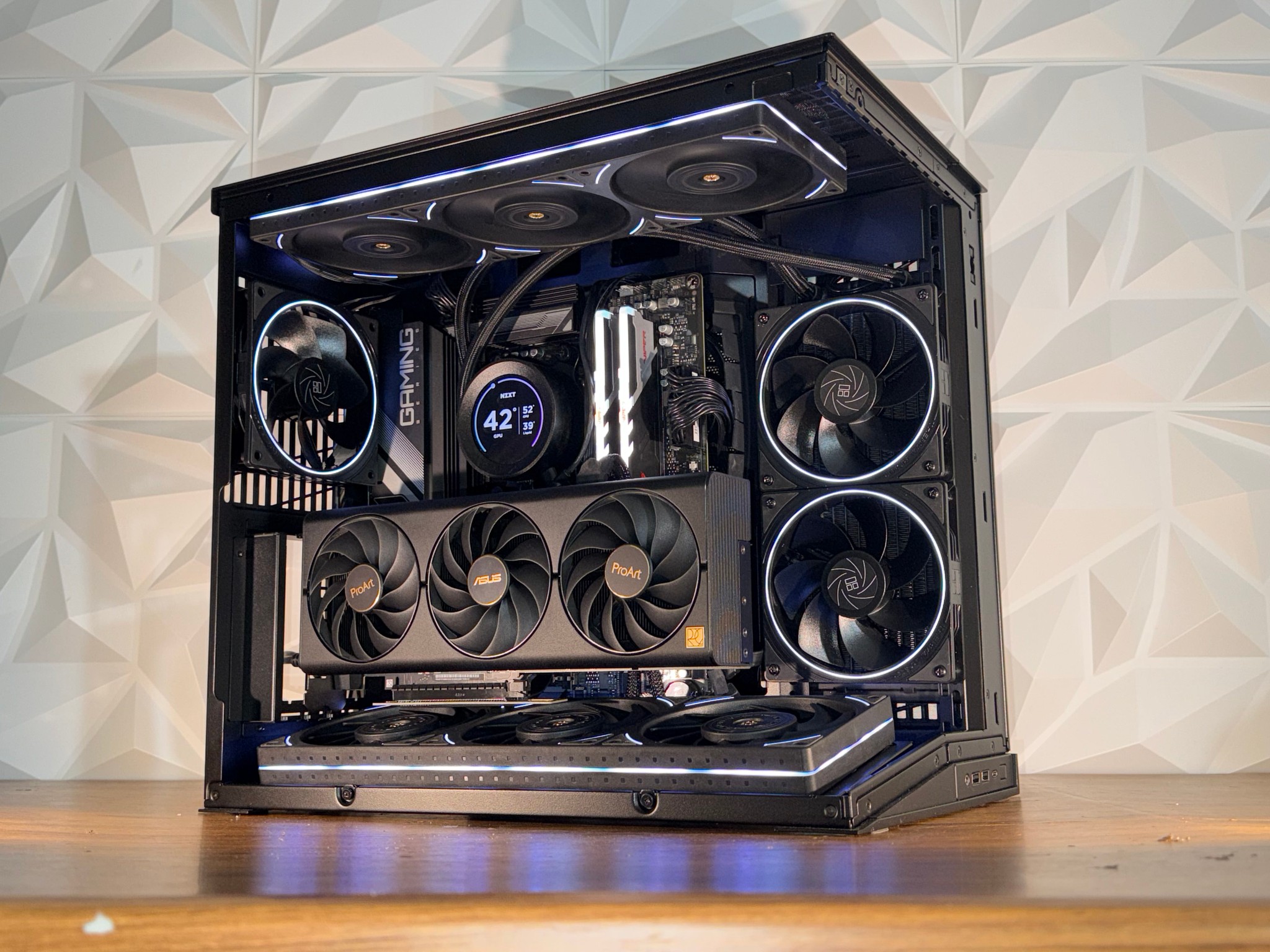 ⚡🌑Ryzen 7 9800X3D + RTX 4080 SUPER | 32GB DDR5 | 1TB Gen4 NVMe | Windows 11 Pro ⚡🌑"OBSIDIAN NOVA"