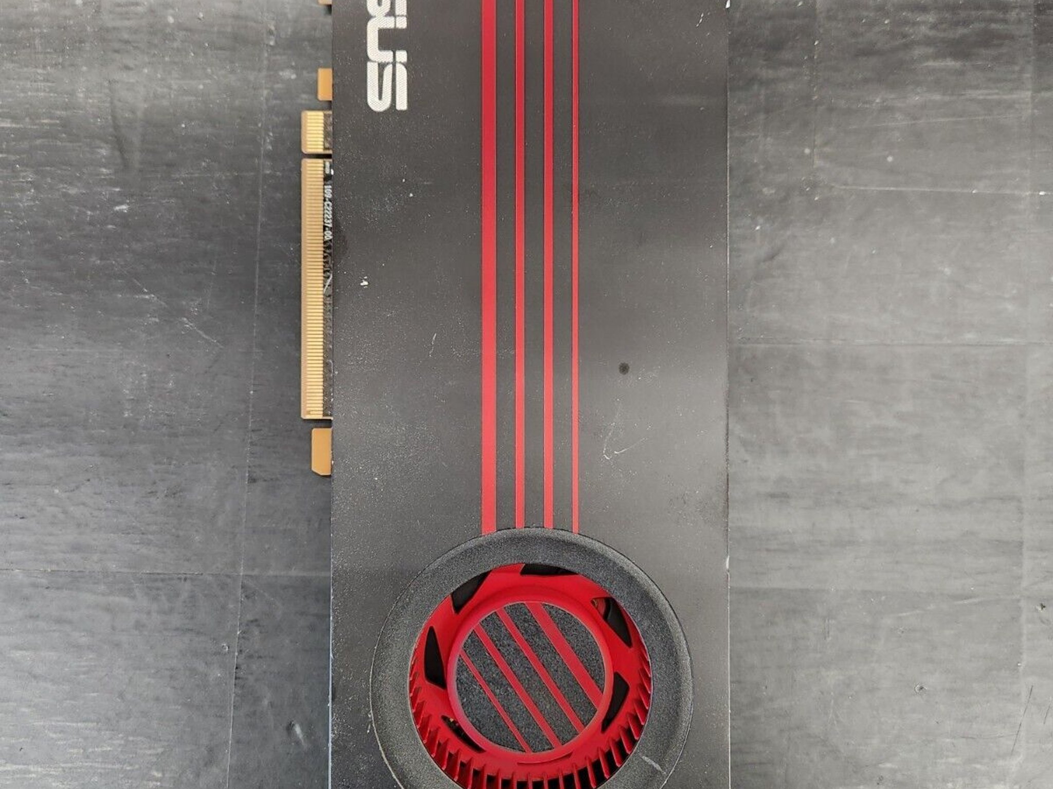 Asus AMD Radeon HD 6870 1GB GDDR5 Graphics Card - DVI, HDMI, Mini-DisplayPort