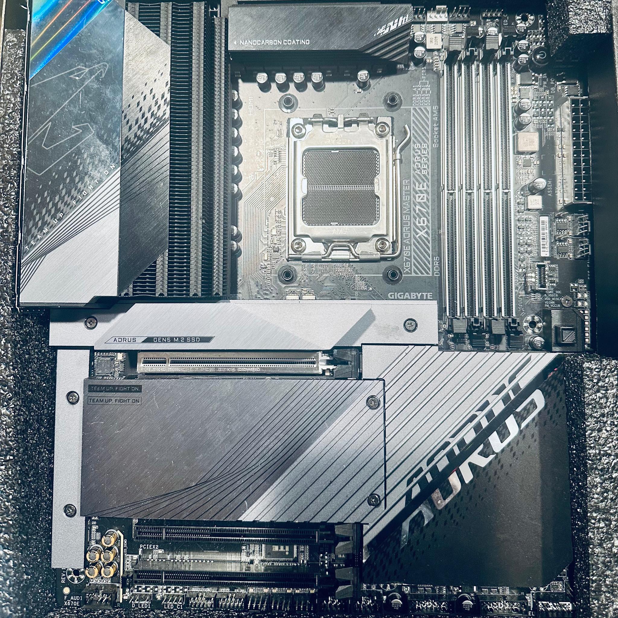 GIGABYTE X670E AORUS MASTER AMD AM5 LGA 1718
