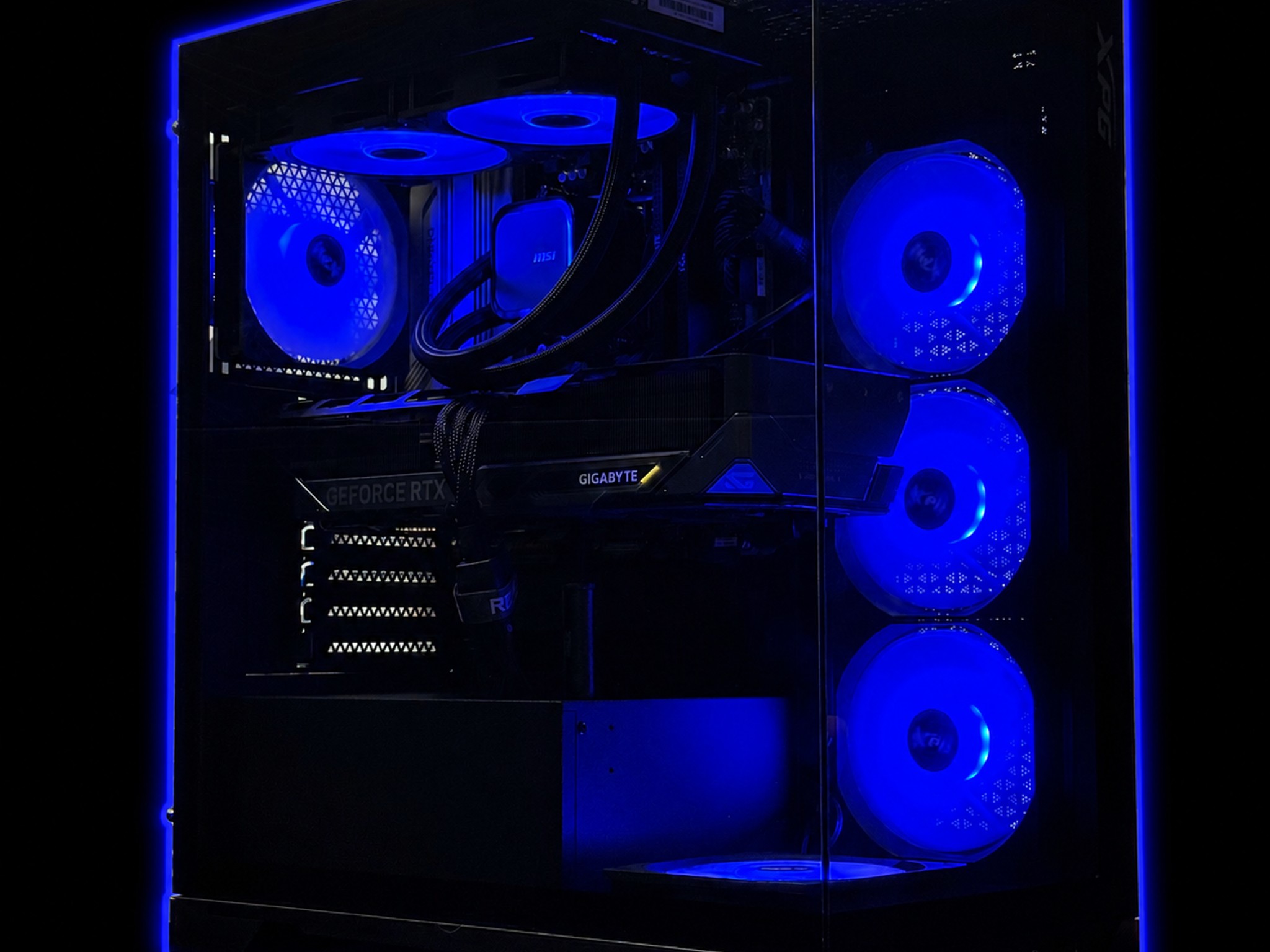 1440P/4K Creator gaming pc / RTX 5070 Ti / Ryzen 7 7800X3D / 32GB DDR5 Ram / 1TB SSD