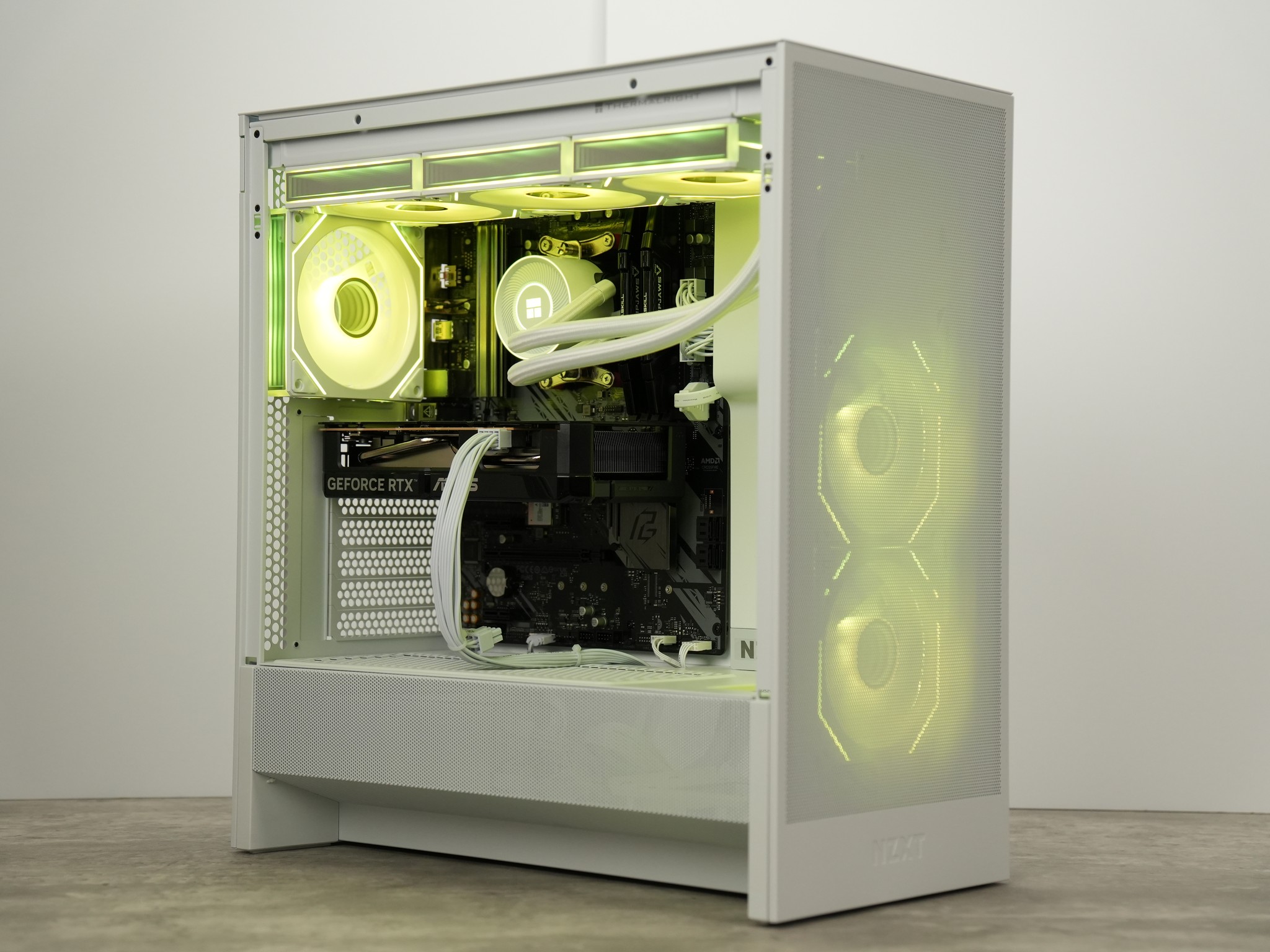 Gaming PC | RTX 5060 | RYZEN 7 5700 | 32GB RAM | 1TB SSD | WINDOWS 11 | WIFI & BT