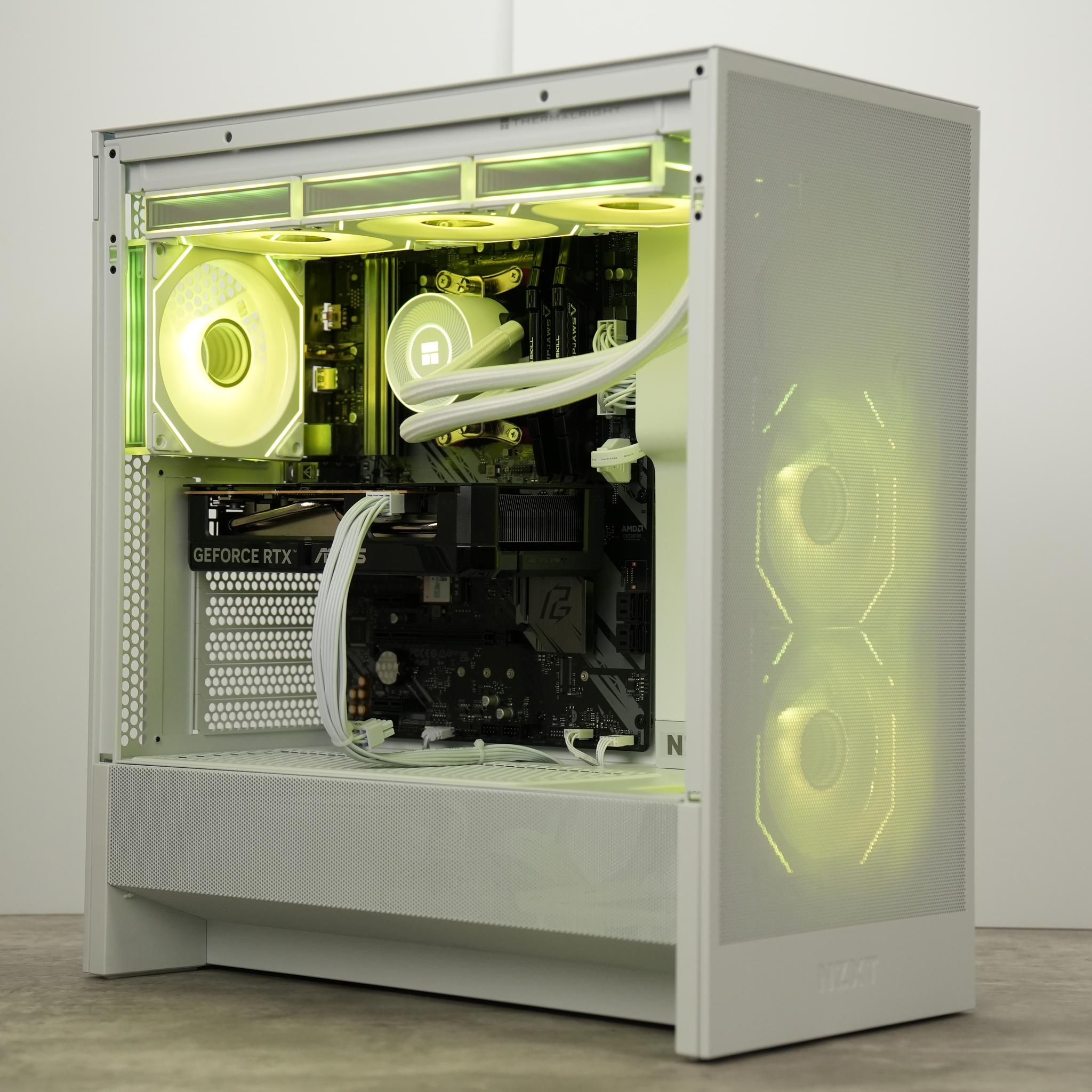 Gaming PC | RTX 5060 | RYZEN 7 5700 | 32GB RAM | 1TB SSD | WINDOWS 11 | WIFI & BT