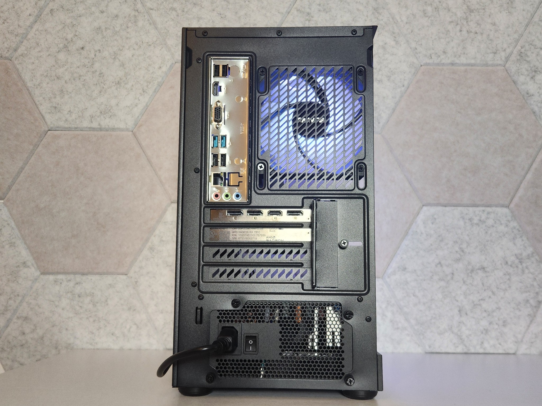 🤍🖤Oreo Gaming PC | RX 7600 | Ryzen 5 3600 | 16GB RAM | 512GB M.2 SSD | WIFI/BT | Windows 11 |