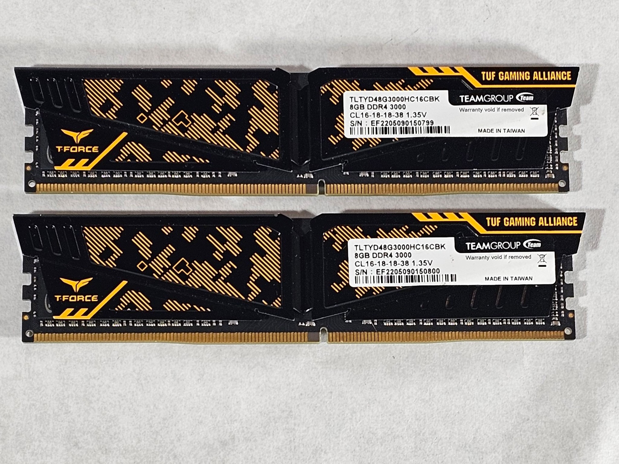 16GB DDR4 (2x8GB)-288 CL16 3000MHz T-FORCE TUF GAMING