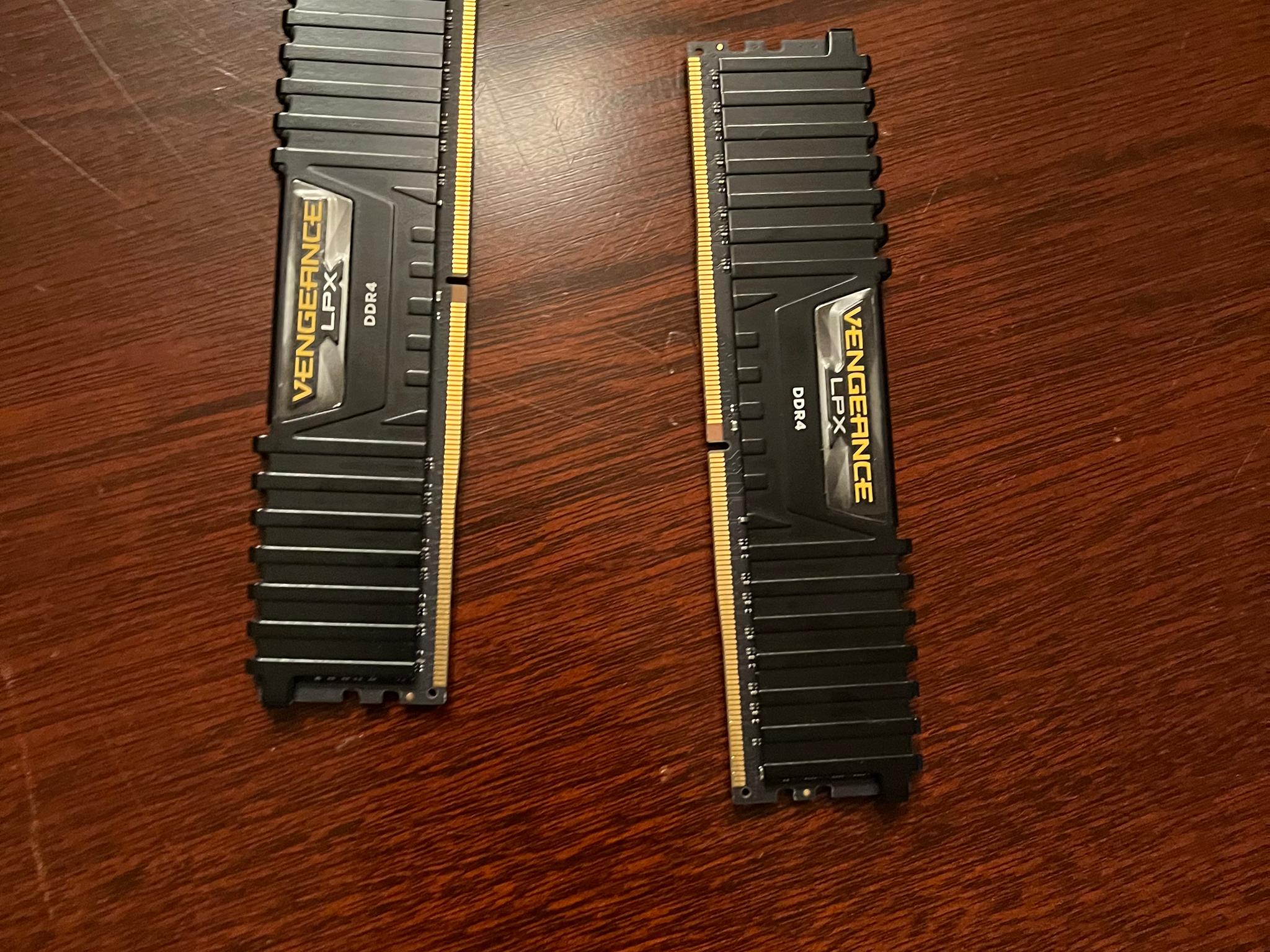 Corsair Vengeance 16 gb 3600 MHz CL18
