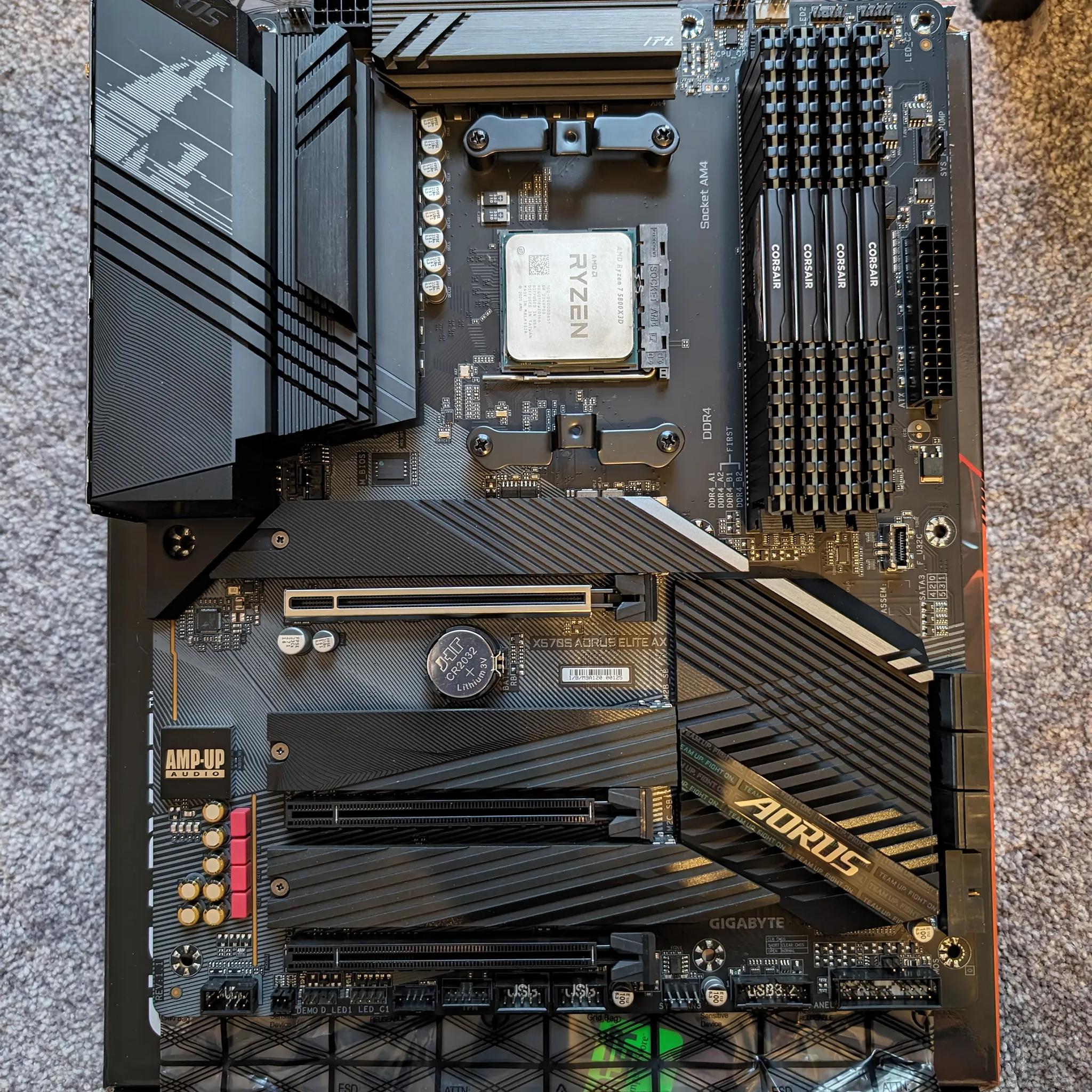 5800X3D, X570, 32GB, Dark Rock Pro 4