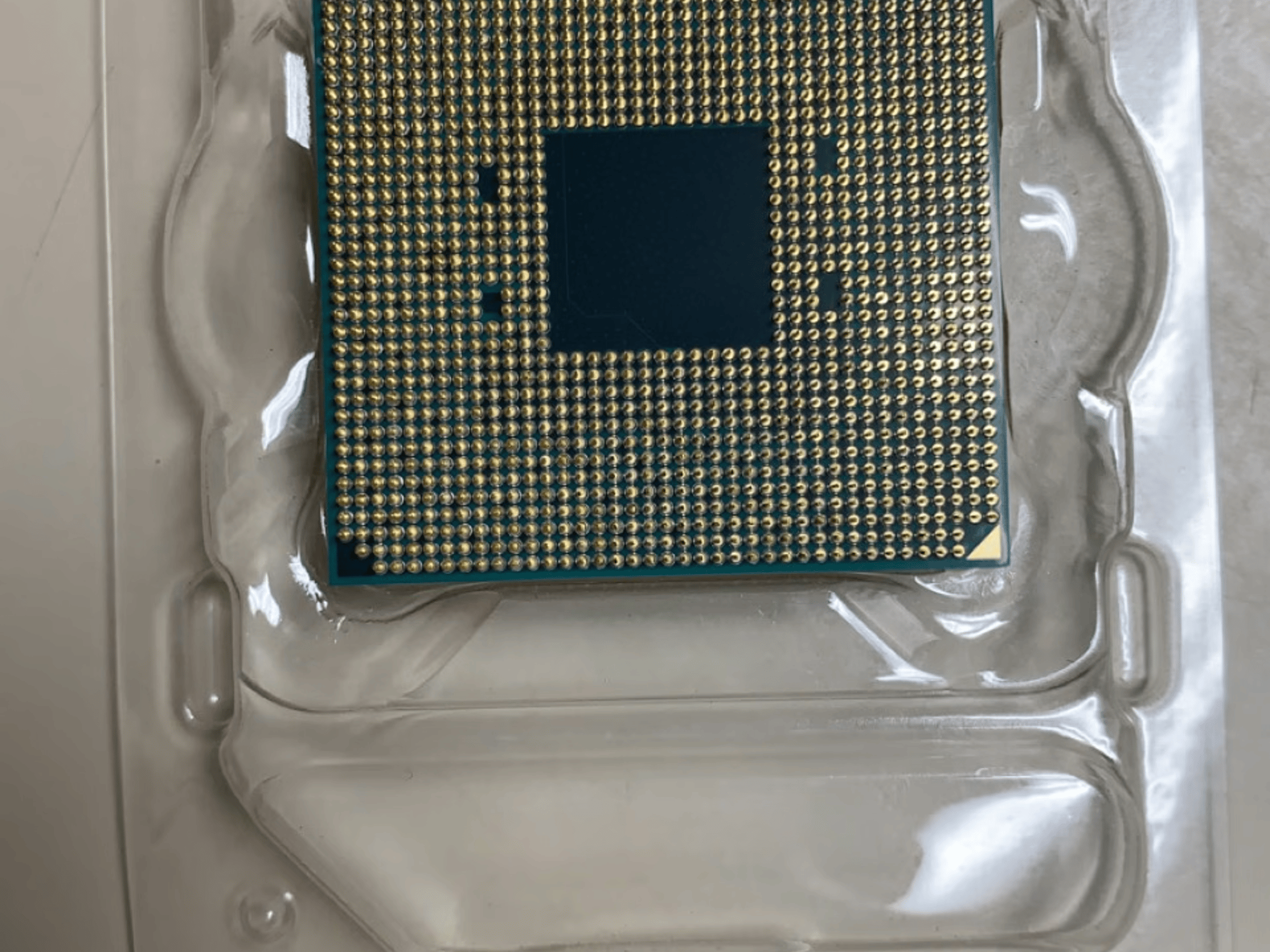 AMD Ryzen 5 2600 - 6 Cores, 12 Threads - AM4 - Wraith Stealth Cooler Included - Used