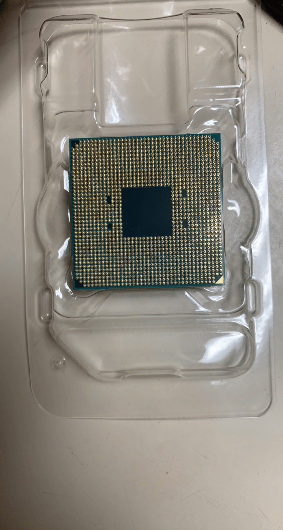 AMD Ryzen 5 2600 - 6 Cores, 12 Threads - AM4 - Wraith Stealth Cooler Included - Used