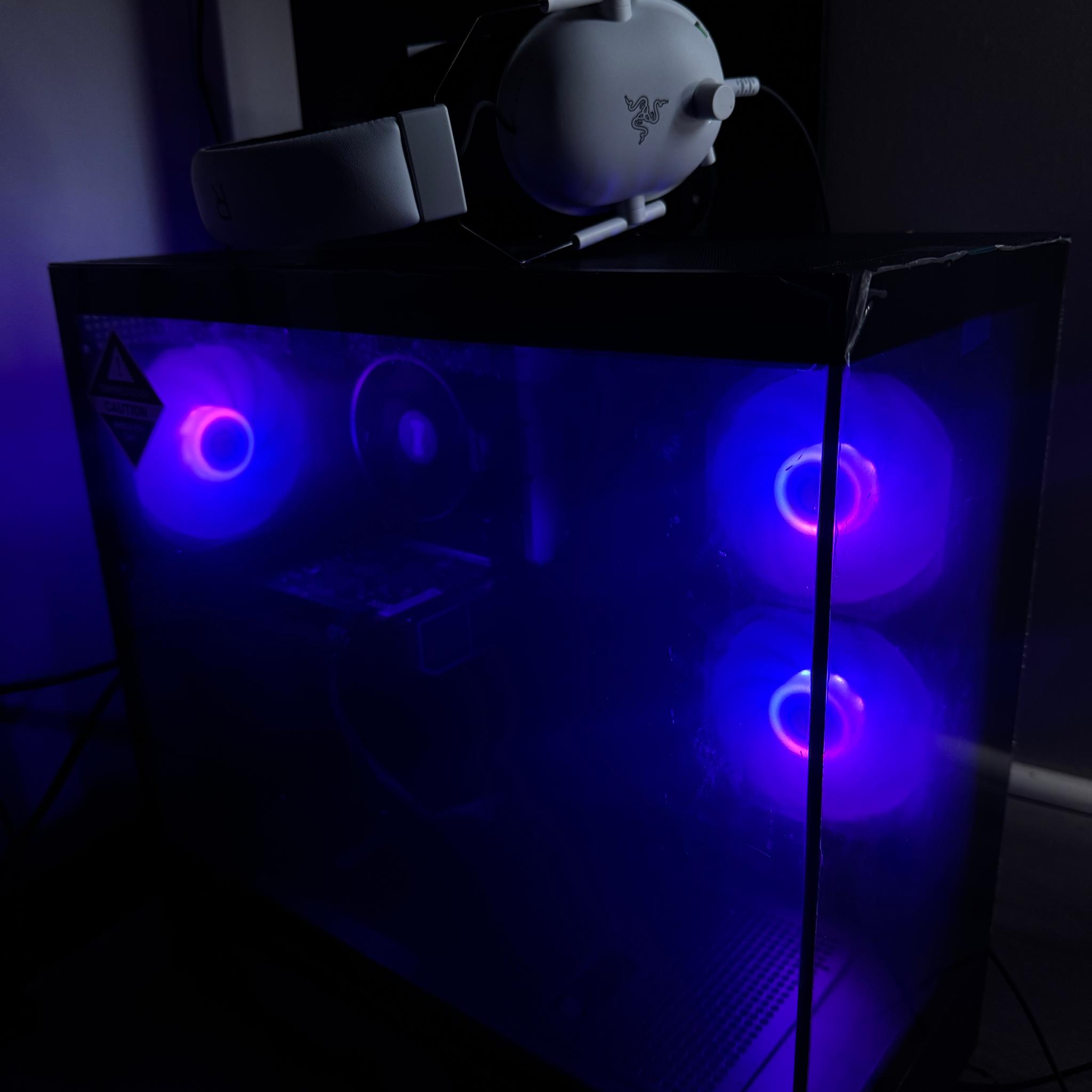 FOR SALE! RTX 5050 GAMING PC
