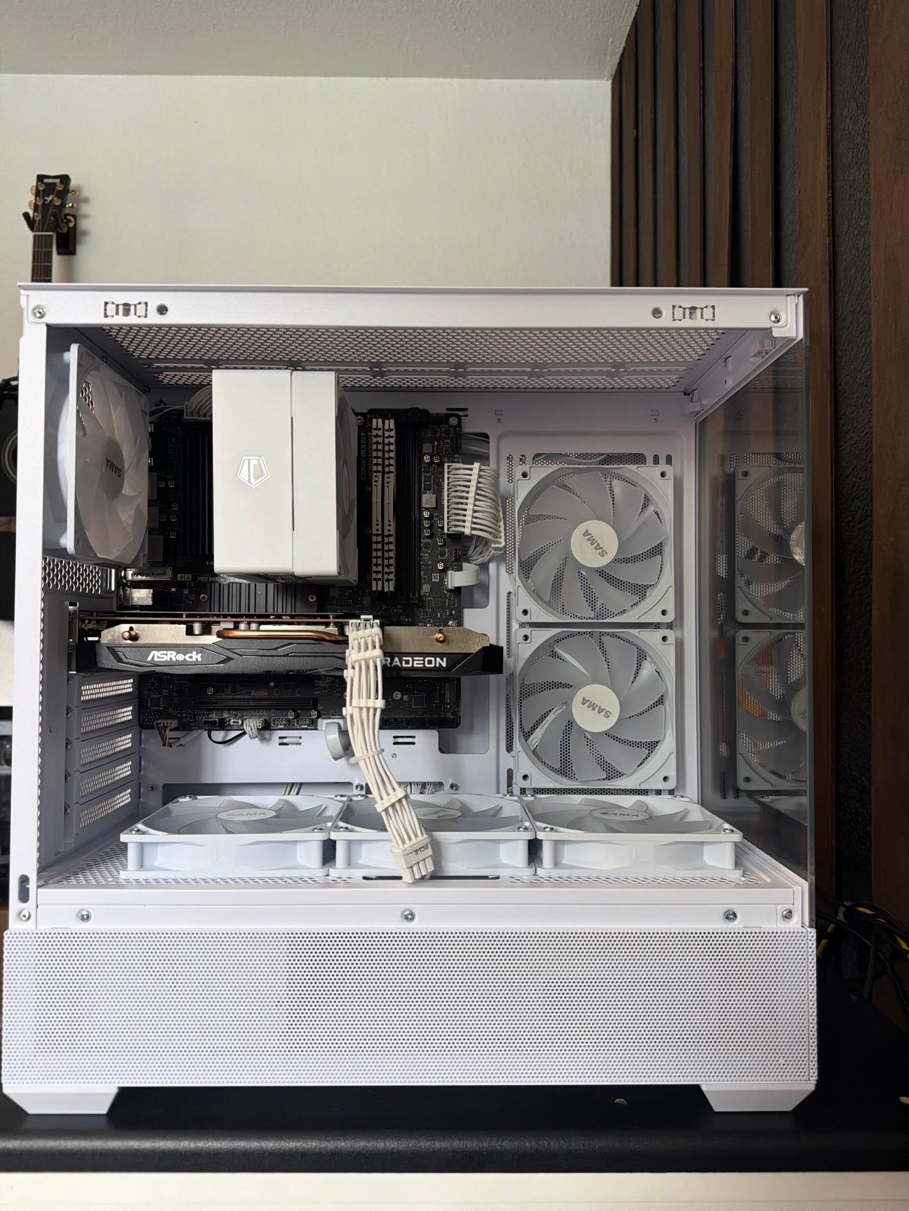 RX 6600xt, Ryzen 5500 White Gaming PC