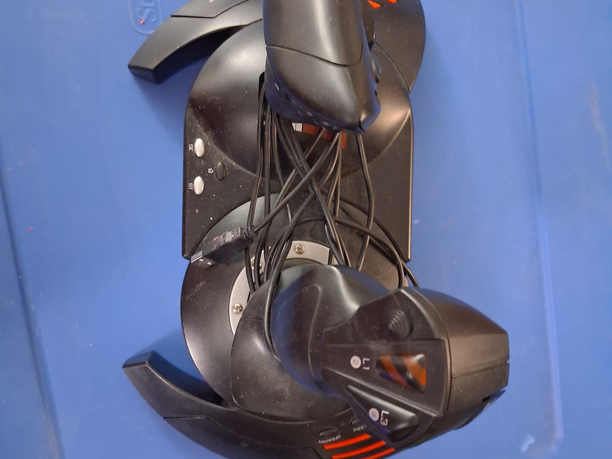 Thrustmaster T-Flight Hotas X — one-piece flight control system with twisty stick and throttle!