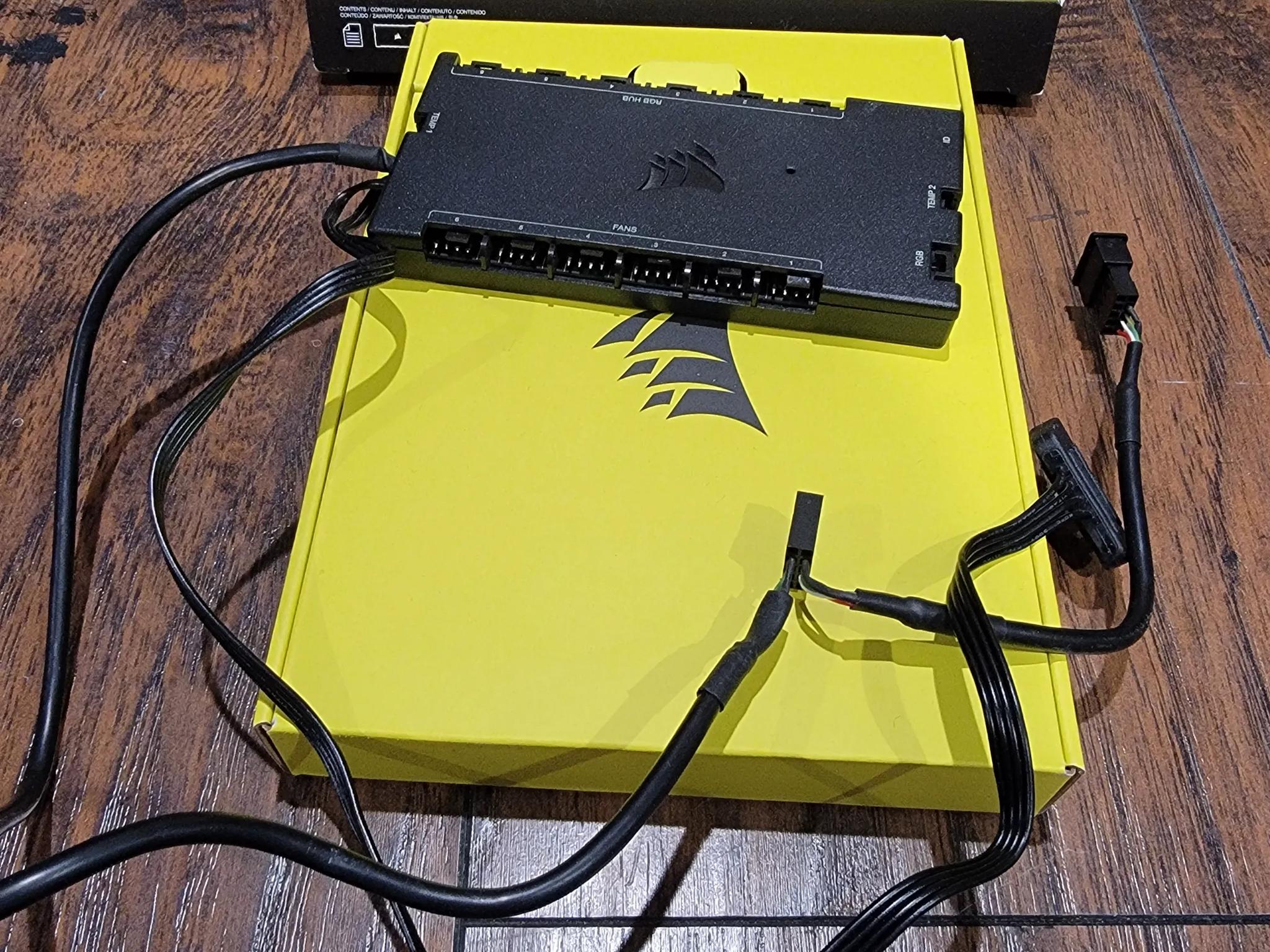 Corsair Commander core XT
