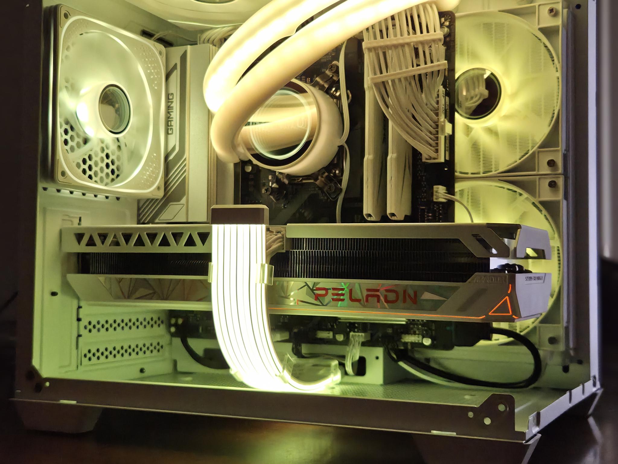 The Igloo!❄️ – Ryzen 5 7500F • RTX 3070 Ti • 32GB DDR5 6000 • 1TB Gen4 NVMe • White RGB Gaming PC