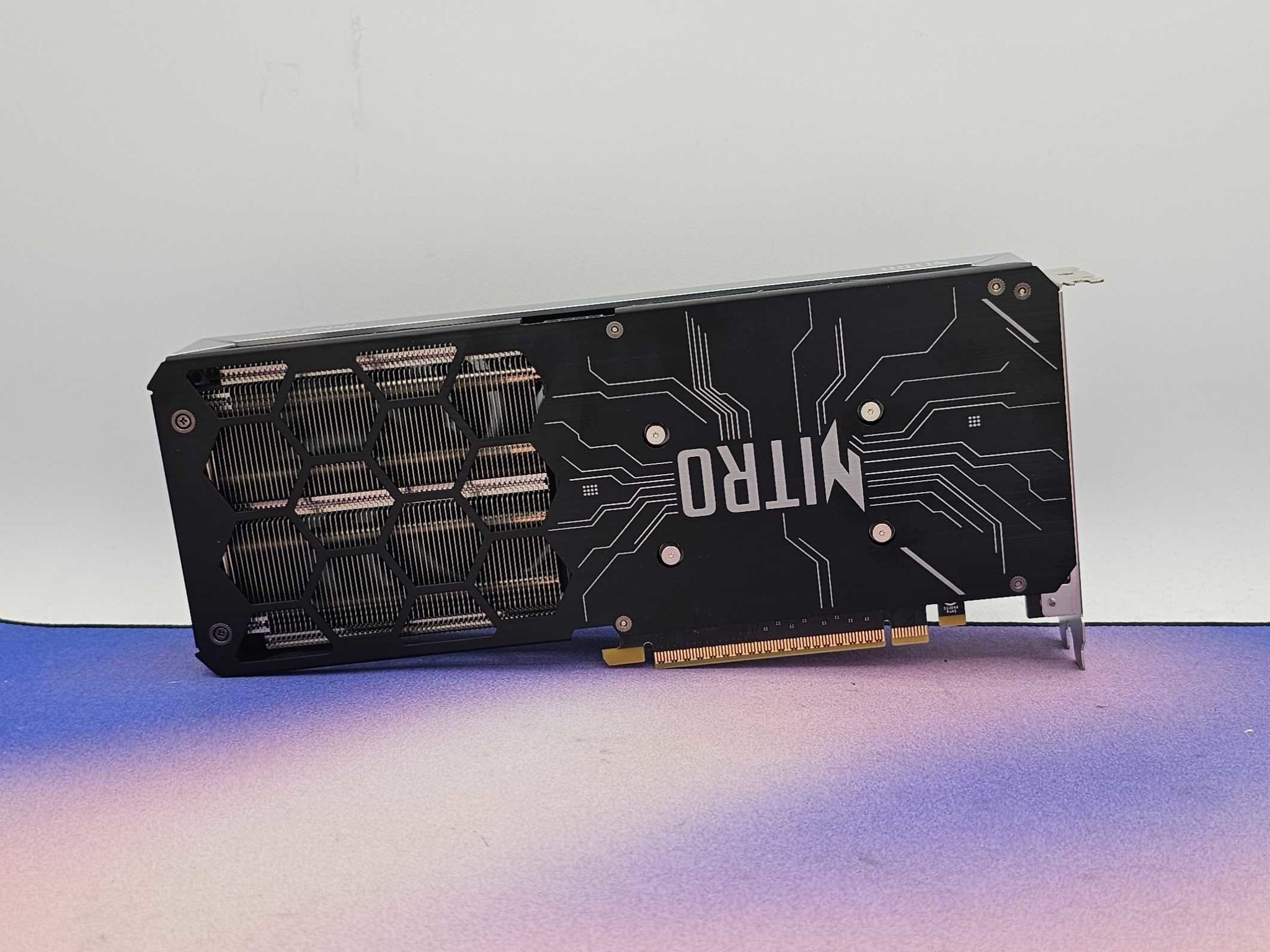 Acer Nitro B580
