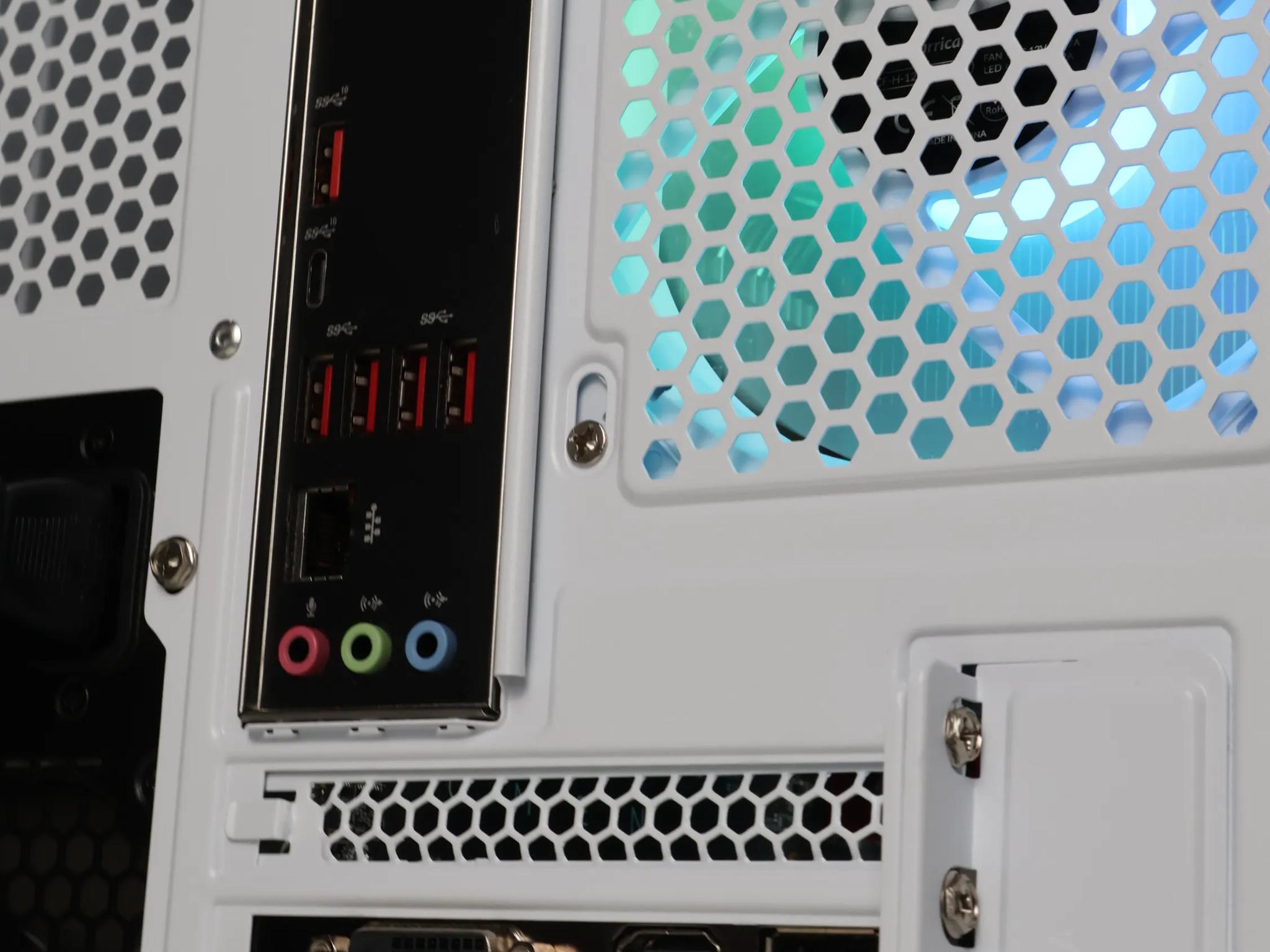 ⚪ Intel Core i7 9700/GTX 1660Ti 6GB Gaming PC ⚪